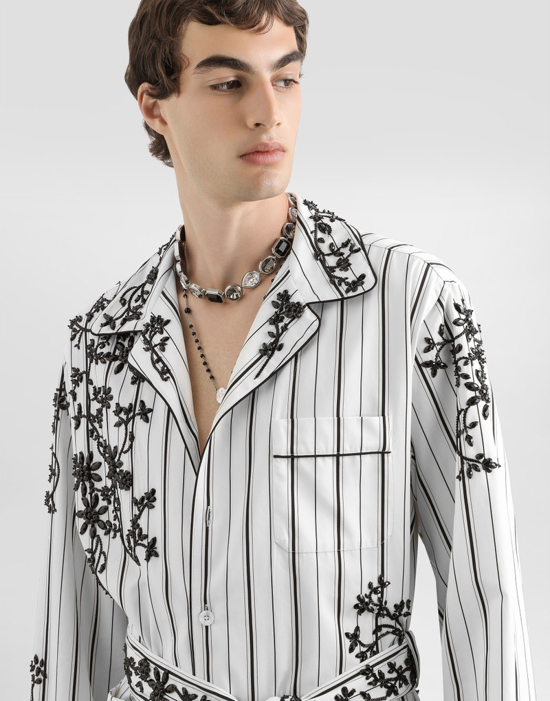 Vanity robe with embroidery 5