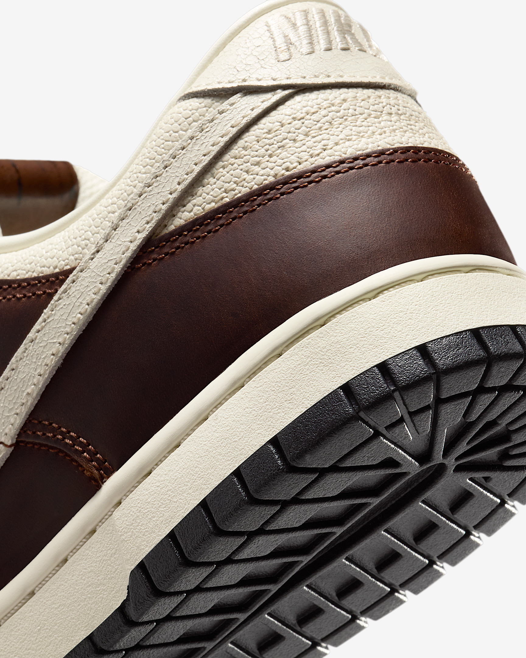 Nike Dunk Low Retro Men's Shoes - 8