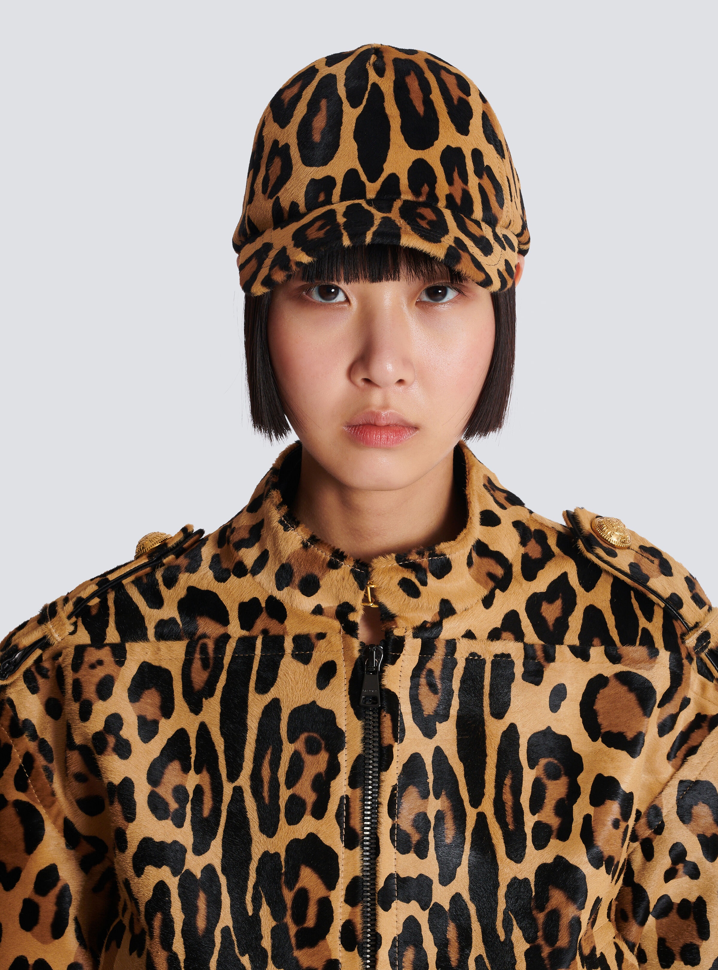 Ponyskin-style leather cap with leopard pattern - 2