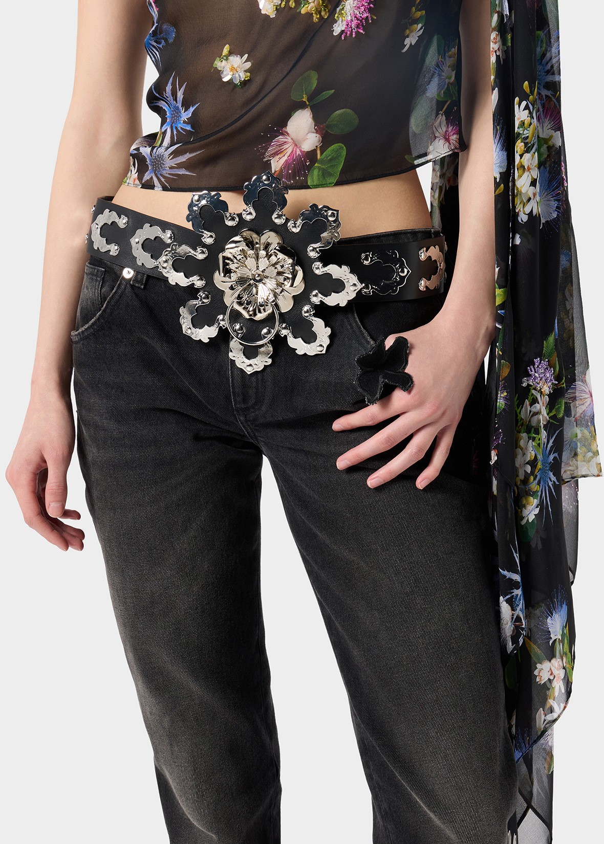 LEATHER BELT WITH METAL FLOWER - 3