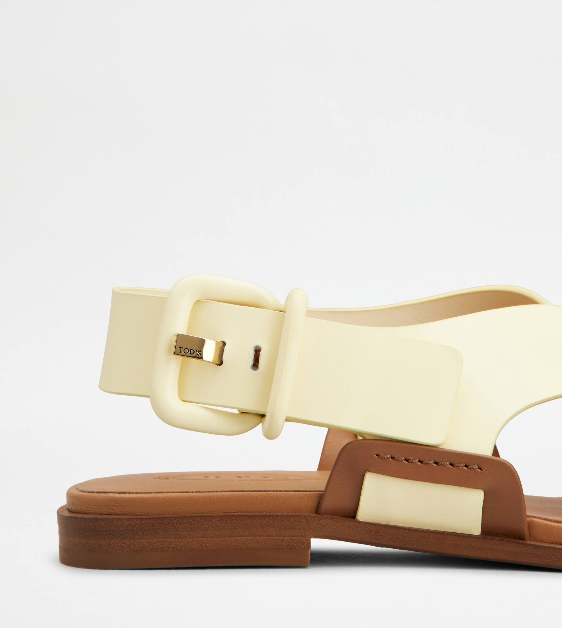 SANDALS IN LEATHER - YELLOW - 5