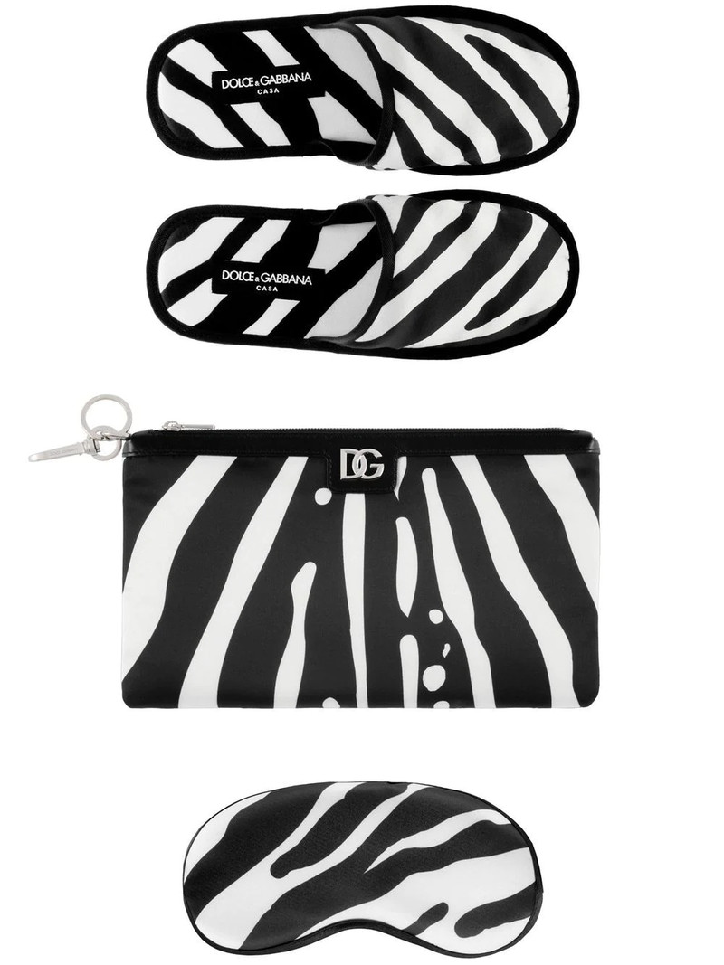 Comfort Kit travel pouch set 1