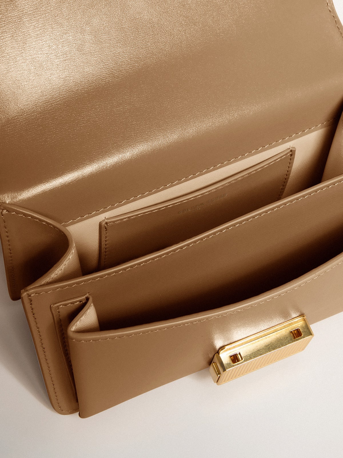 Small Venezia Bag in beige boarded leather with gold details - 7