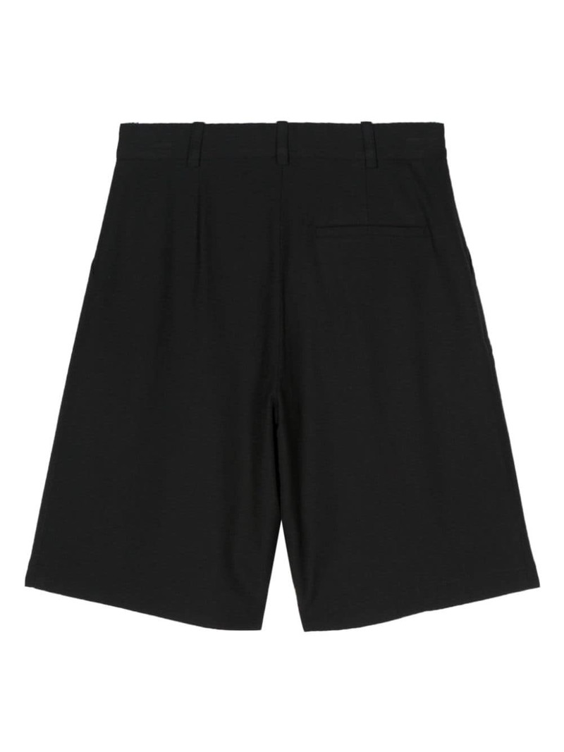 AERON Swan tailored shorts outlook