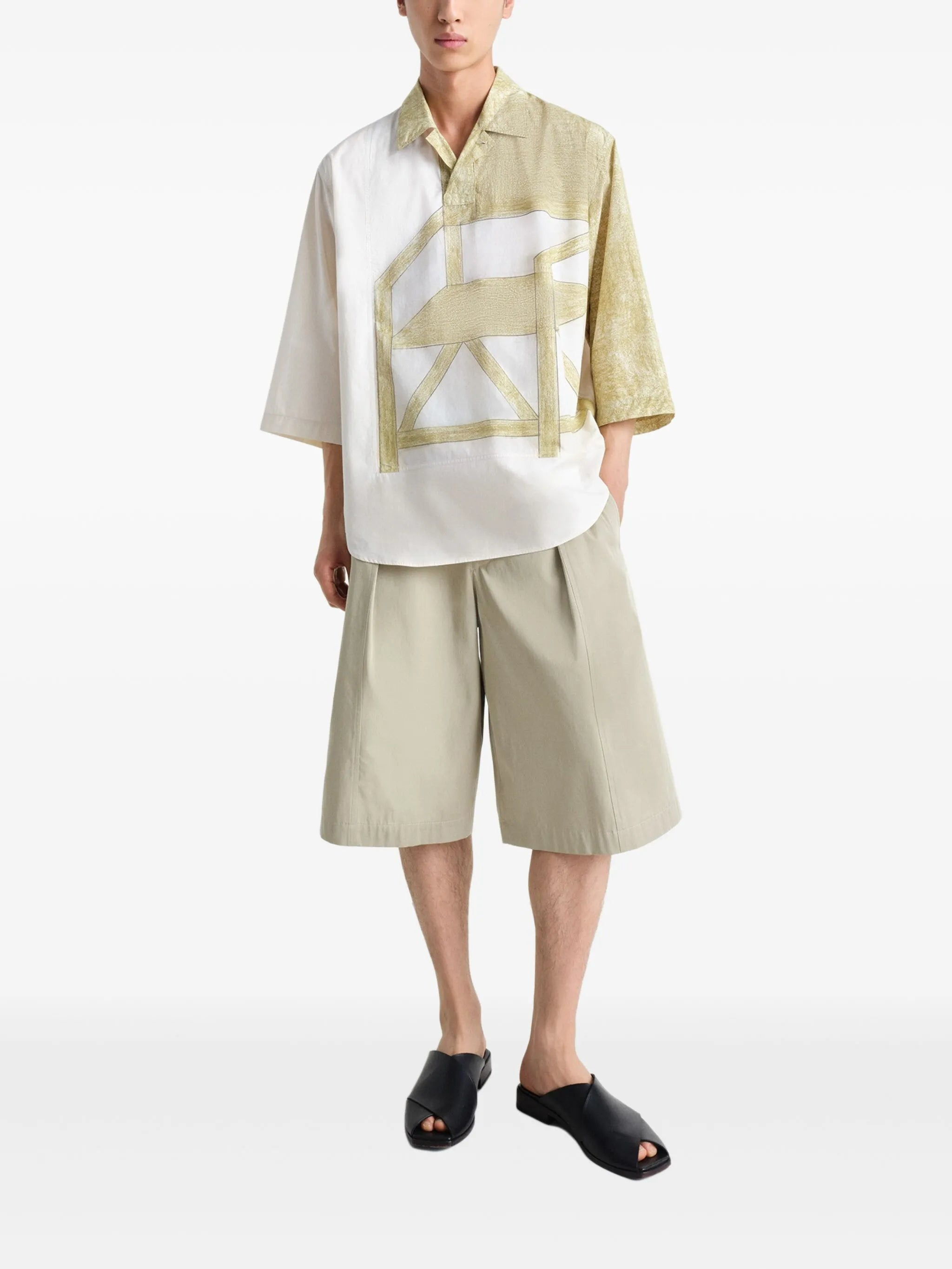 Pleated Bermuda Shorts - 4