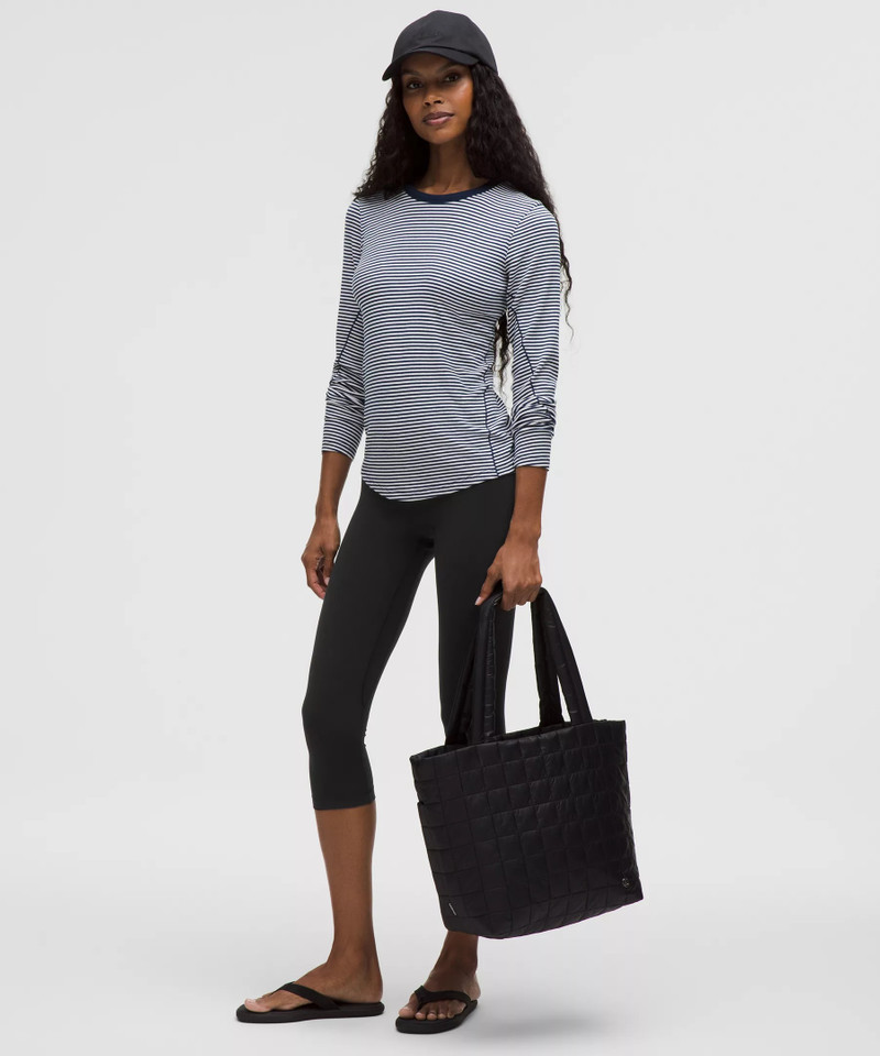 lululemon Quilted Grid Tote Bag 12L outlook
