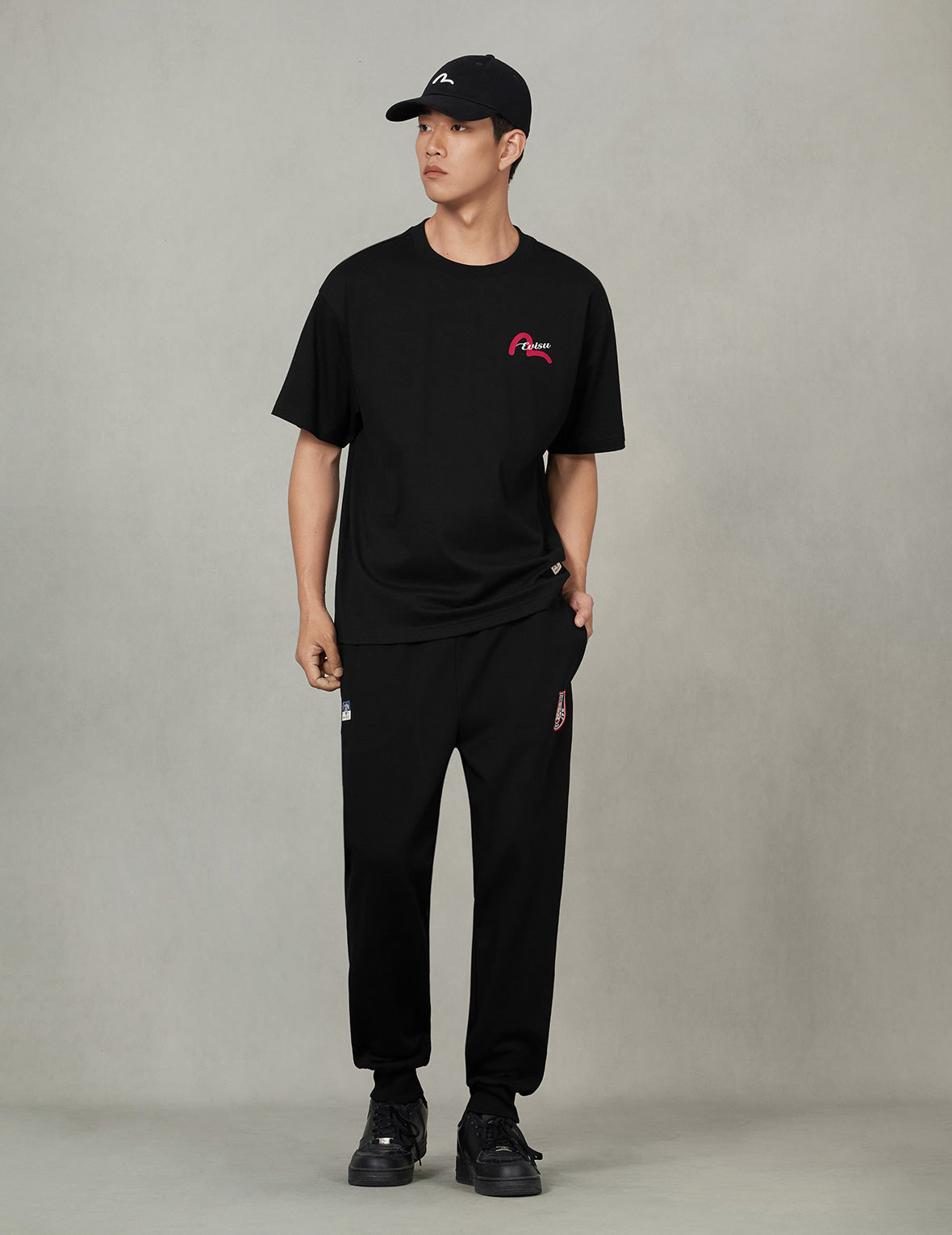 Henohenomohe Godhead Daicock Print Regular Fit Sweatpants - 5