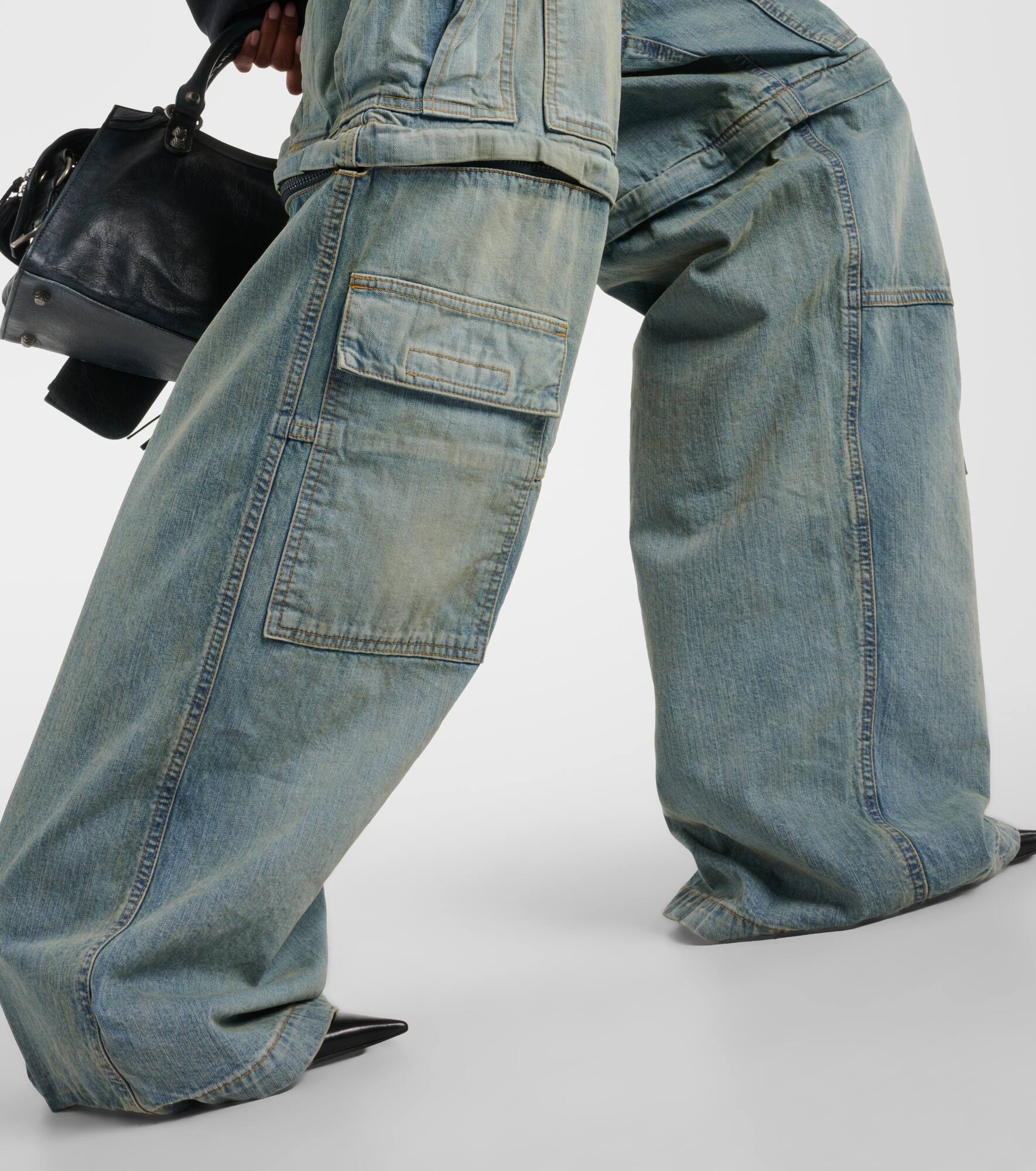 Mid-rise cargo jeans - 5