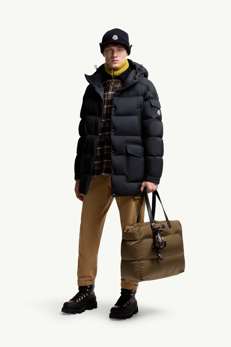 Moncler Bretagne Hooded Short Down Jacket outlook