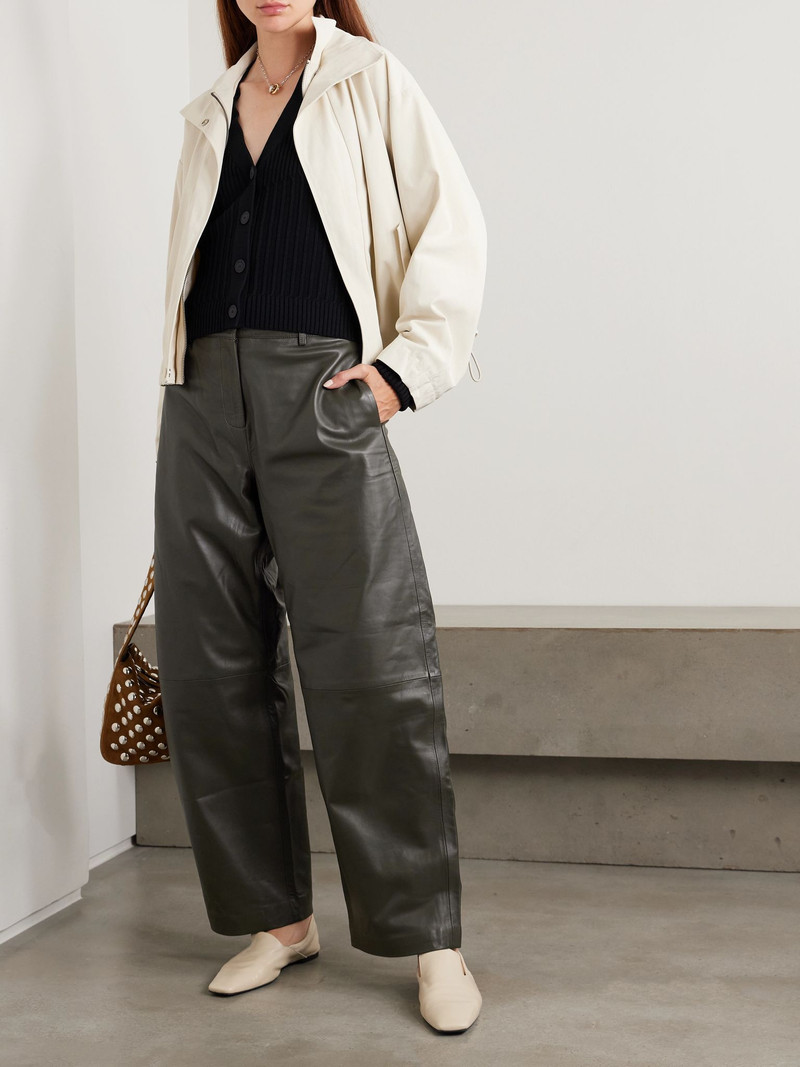 ST. AGNI Leather tapered pants Army green outlook