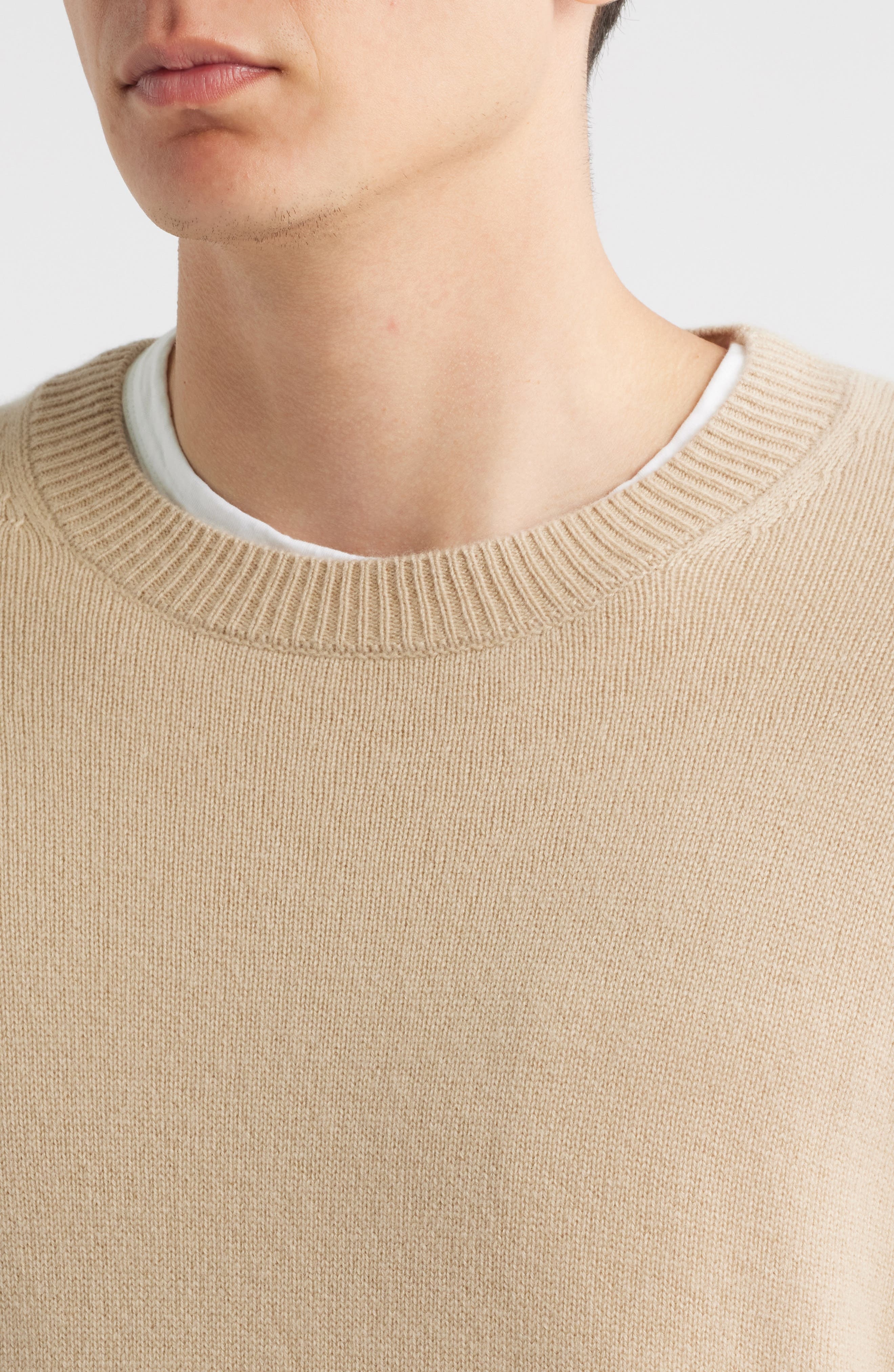 FRAME Lightweight Cashmere Crewneck Sweater in Summer Beige at Nordstrom - 4