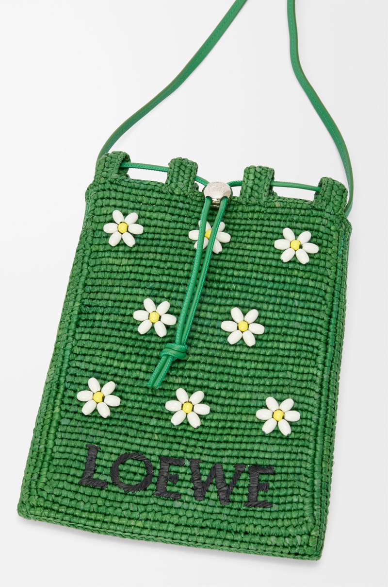 Drawstring pocket in raffia 8