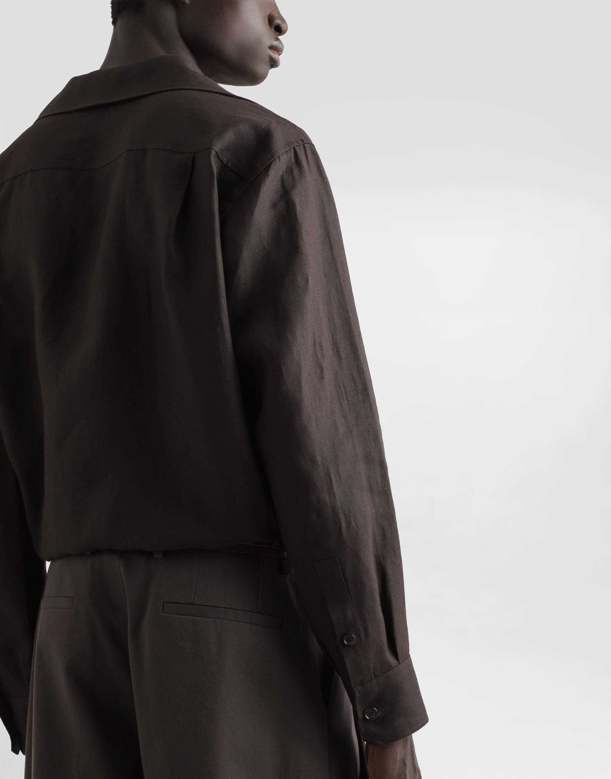 Three-button long-sleeved linen shirt - 5