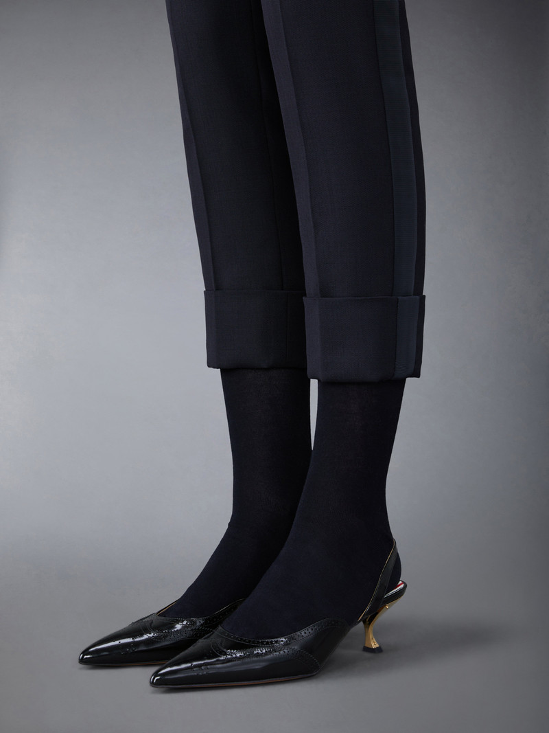 pointed-toe low-heel pumps 4