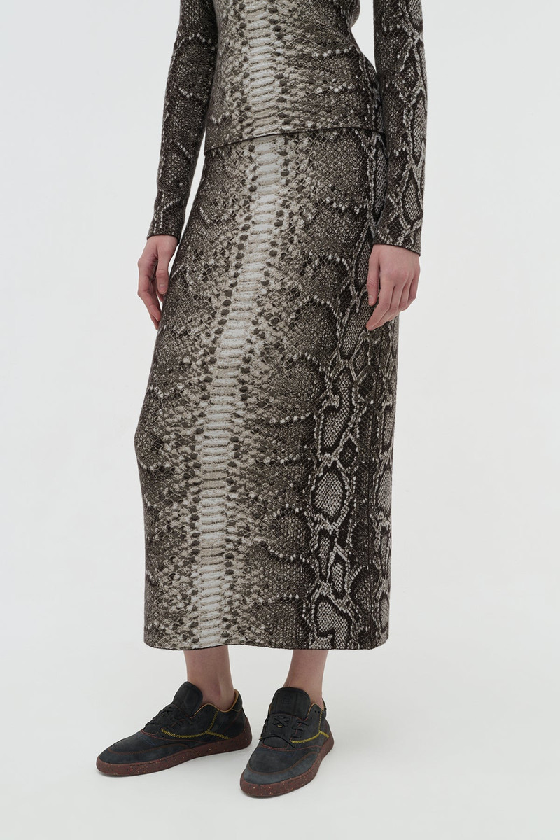 GABRIELA HEARST Bragi Knit Maxi Skirt in Greyscale Cashmere Silk outlook