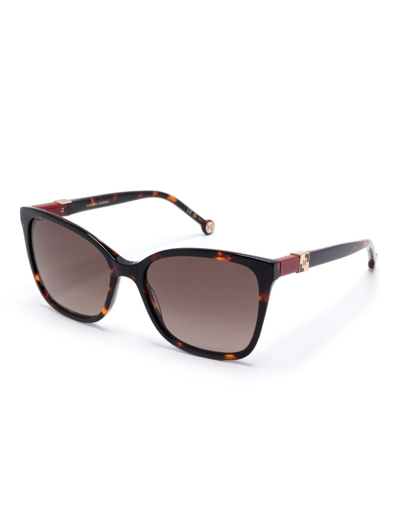 CAROLINA HERRERA cat-eye sunglasses outlook