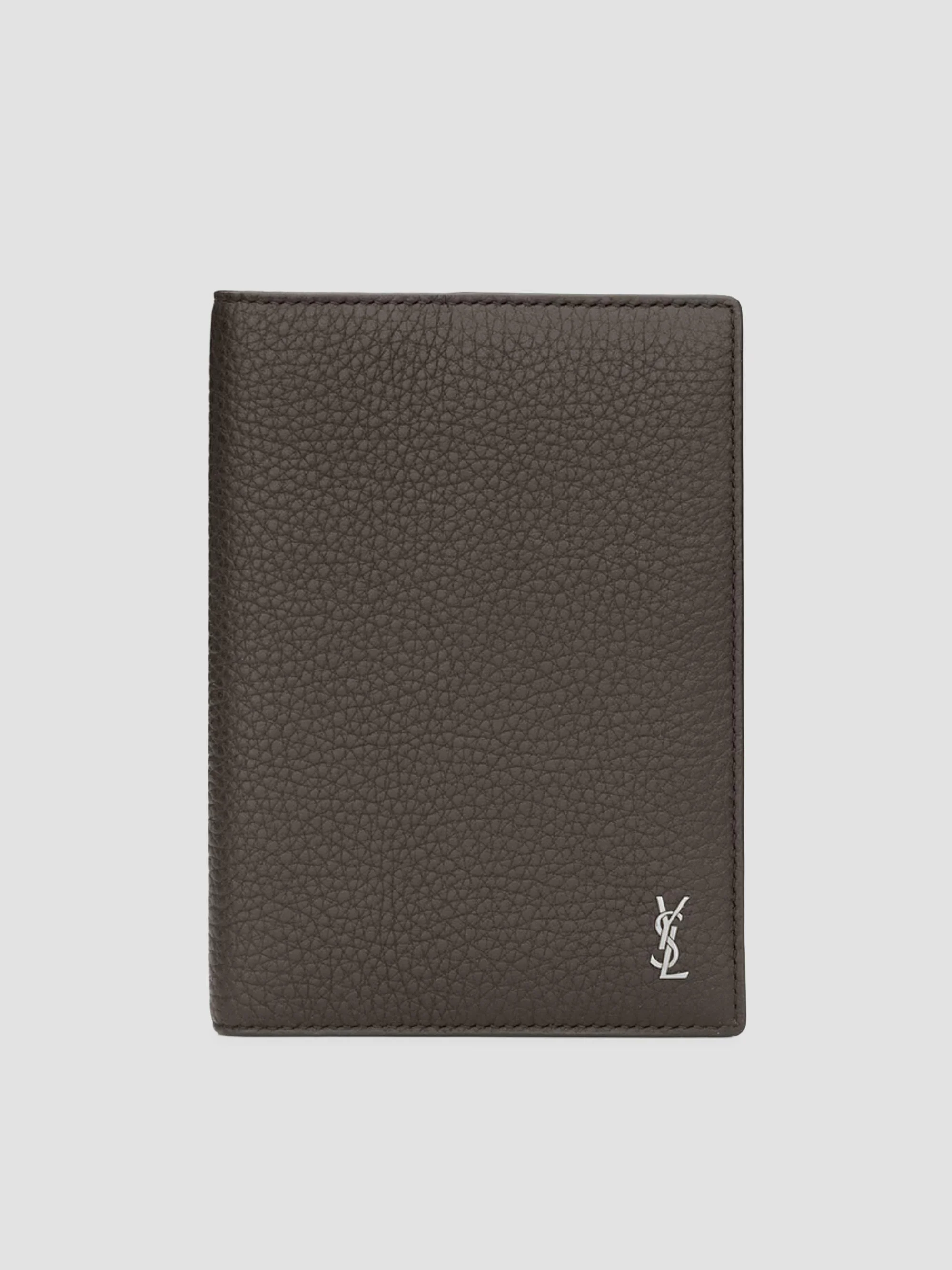 Tiny Cassandre Passport Case in Grained Leather - Urban Grey - 1
