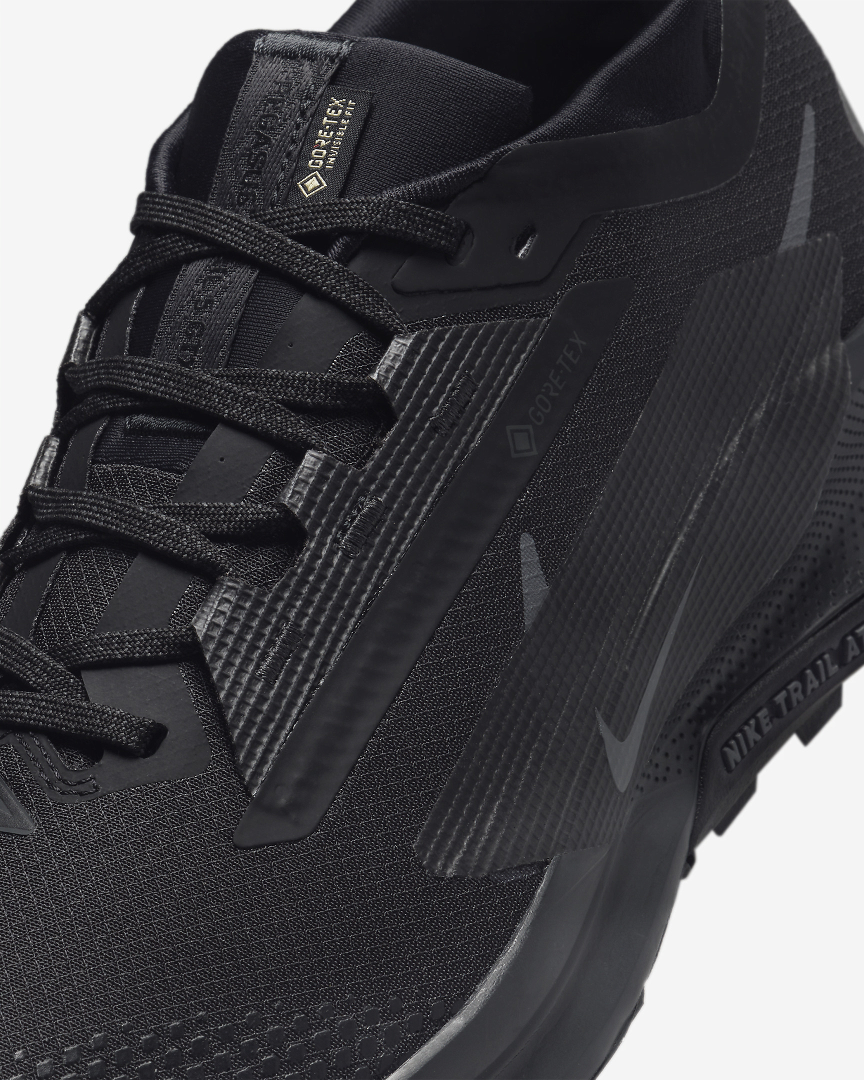 Nike Pegasus Trail 5 GORE-TEX Men's Waterproof Trail Running Shoes - 7