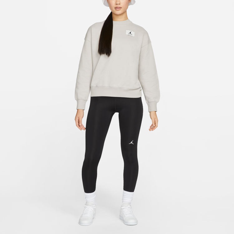 (WMNS) Air Jordan Fleece Crew Fleece Lined Round Neck Loose Pullover Hoodie 'Light Mineral Grey' DM5 - 3