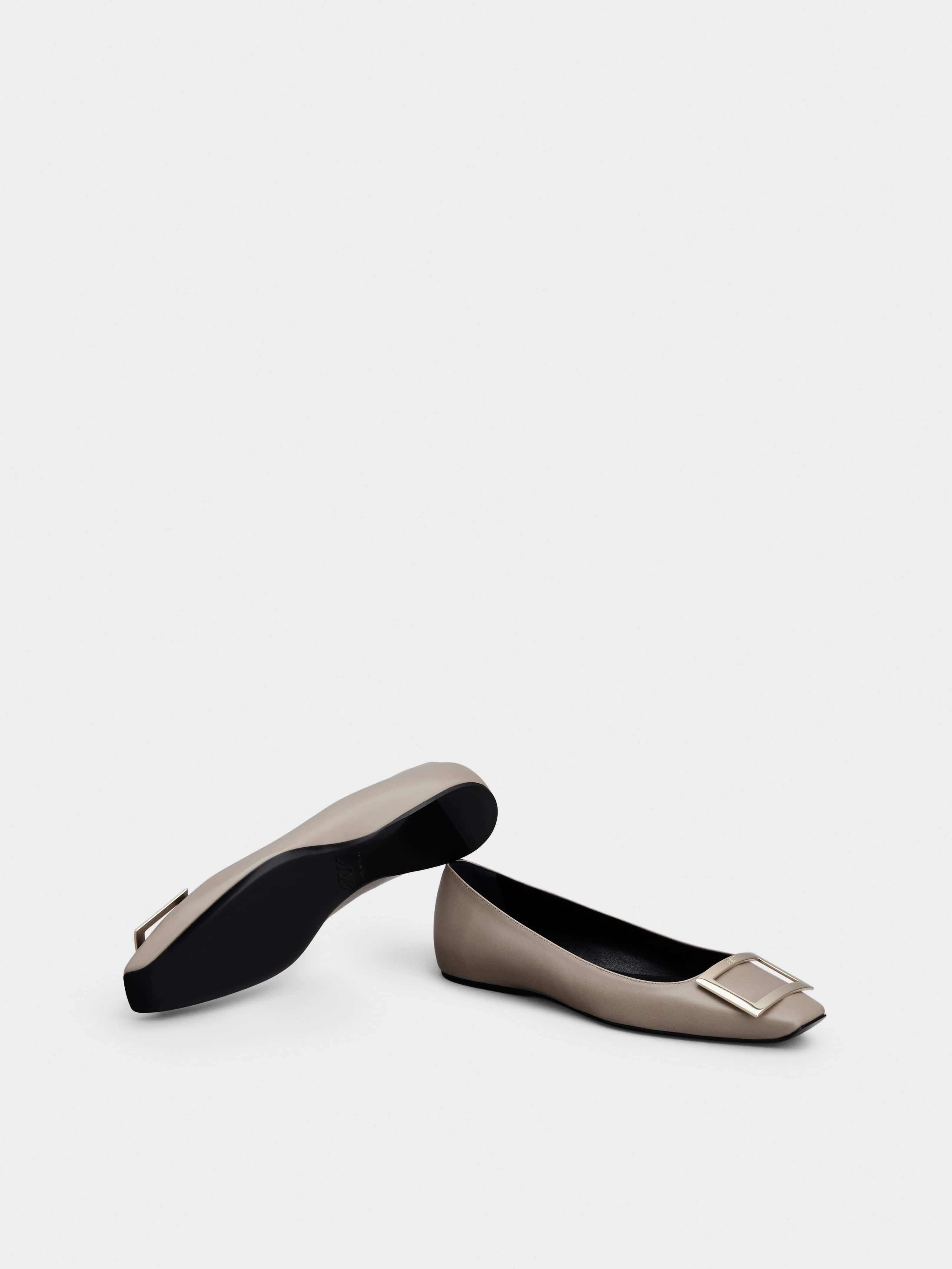 Trompette Metal Buckle Ballerinas in Leather - 6