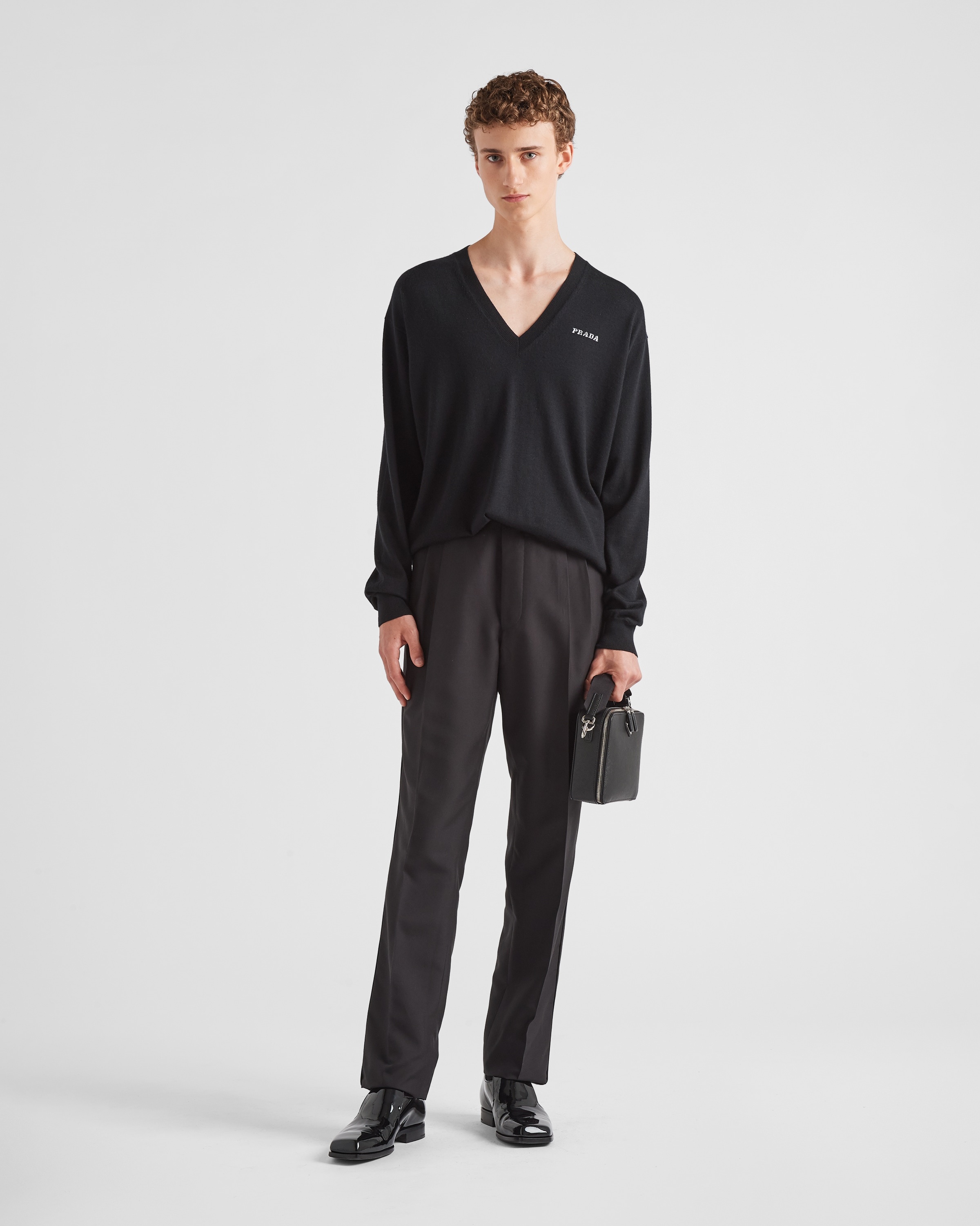 V-neck cashmere sweater - 2
