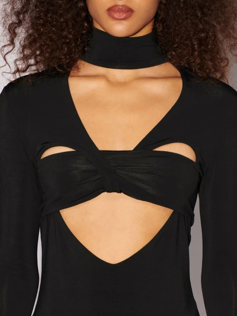 HEART SHAPED TURTLENECK TOP 6