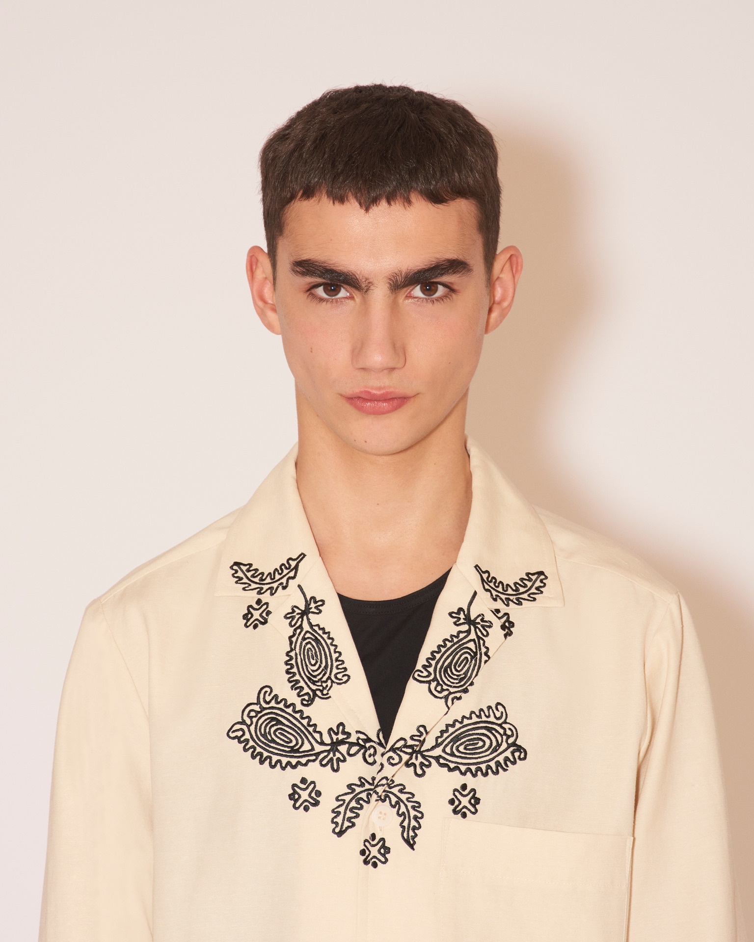 DUCO - Embroidered slub short-sleeve shirt - Creme - 6