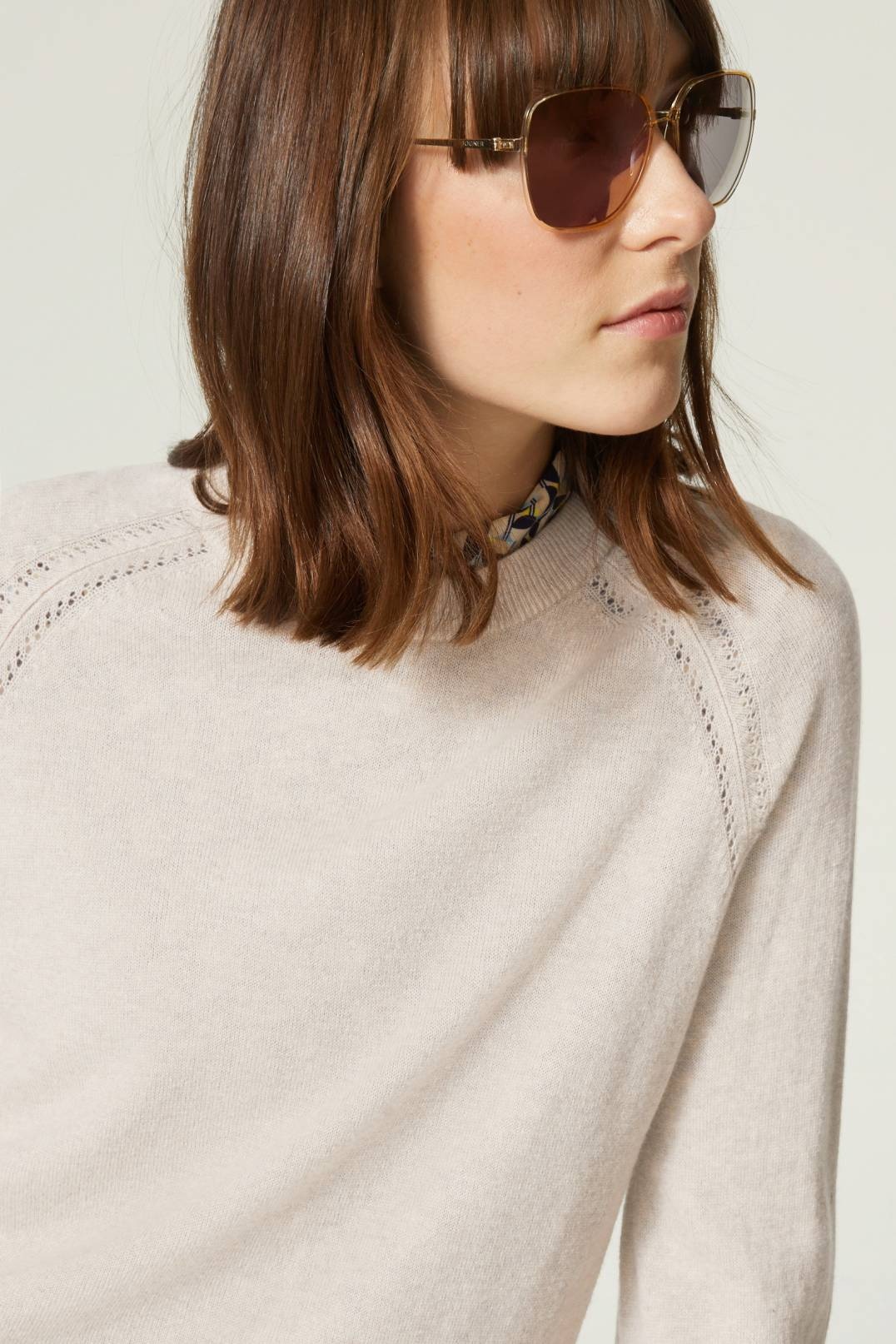 CINJA KNITTED PULLOVER IN SAND - 4