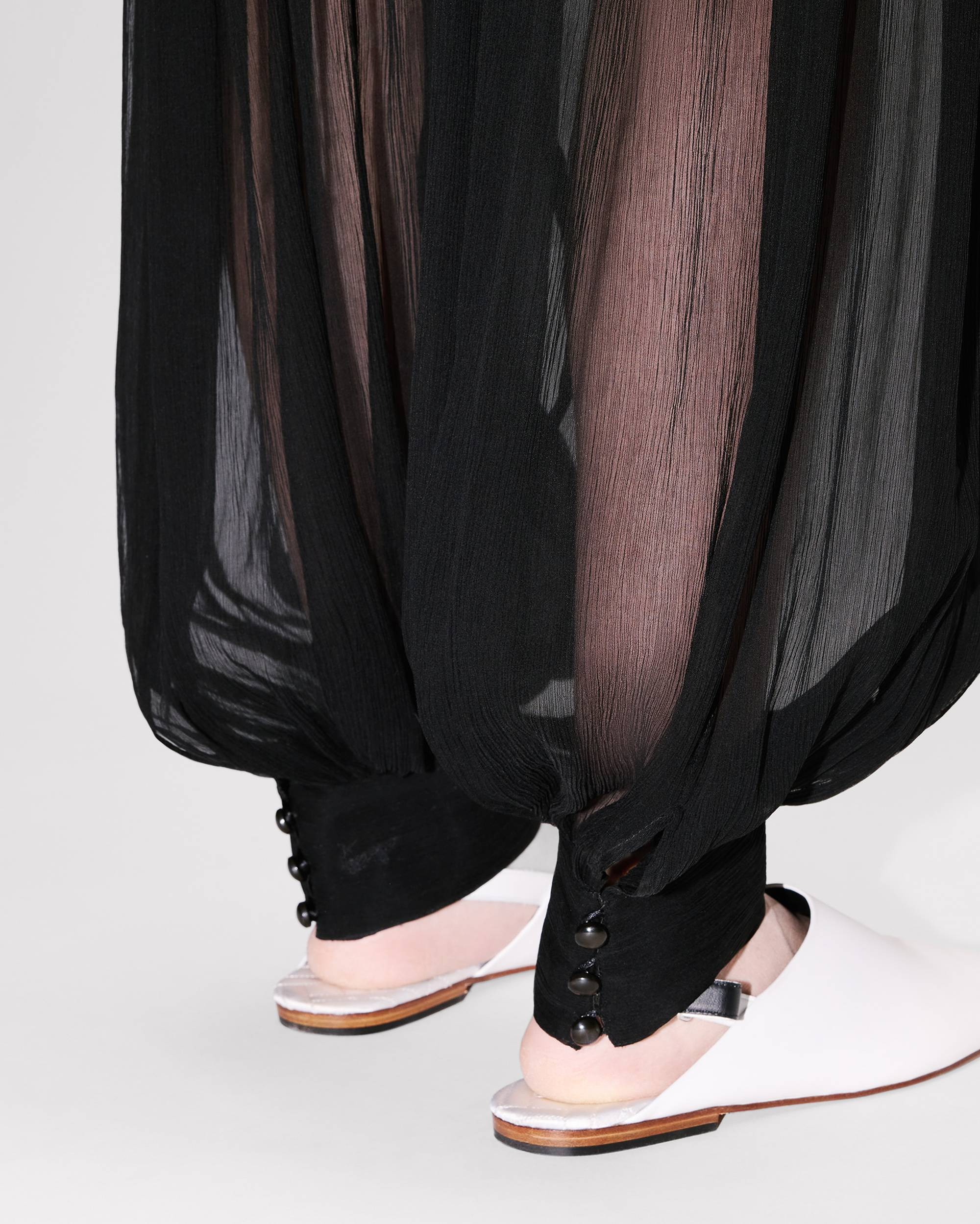 Balloon pants in transparent silk veil - 9