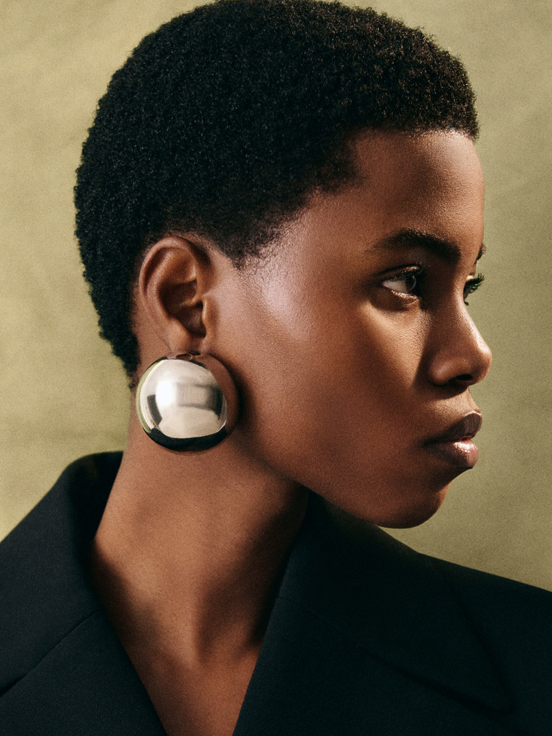 The Salon earrings 4