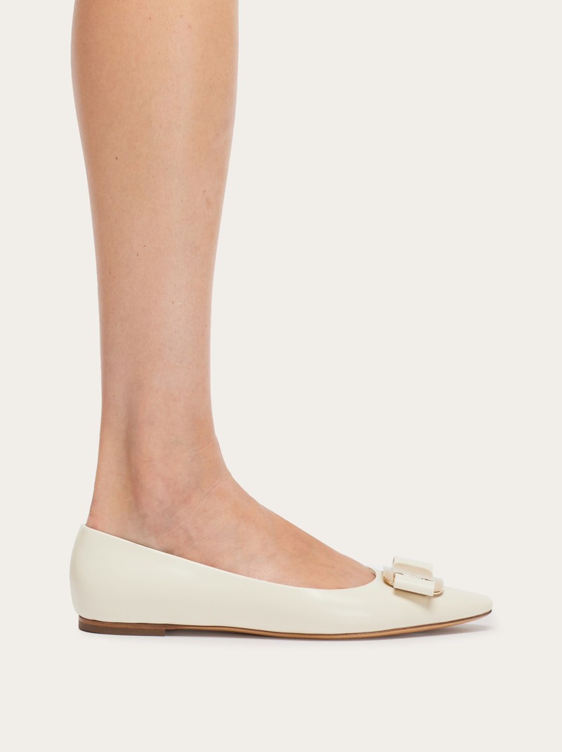 FERRAGAMO New Vara plate ballet flat outlook