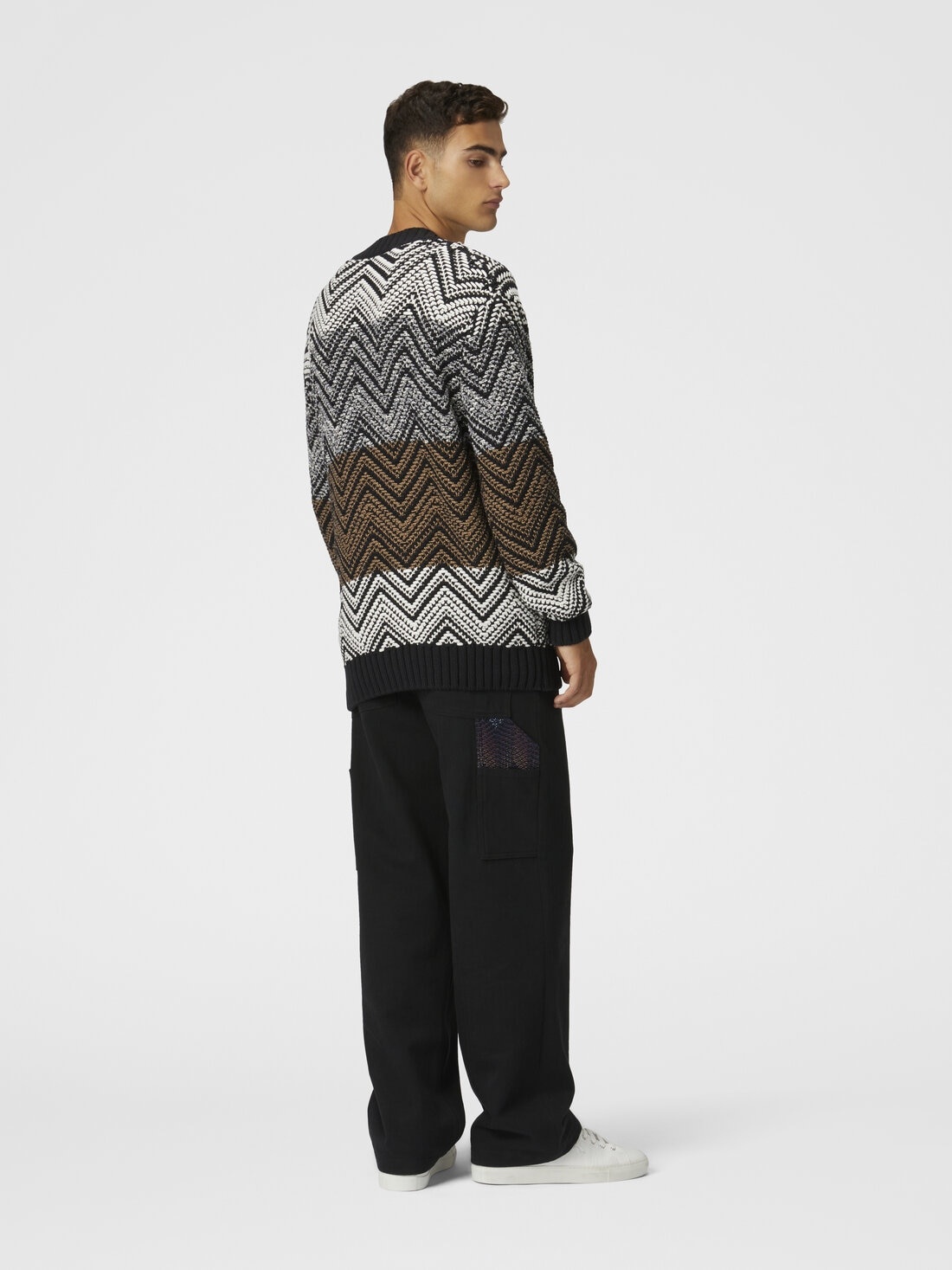 Crochet knit cardigan with macro zigzag and pockets - 3