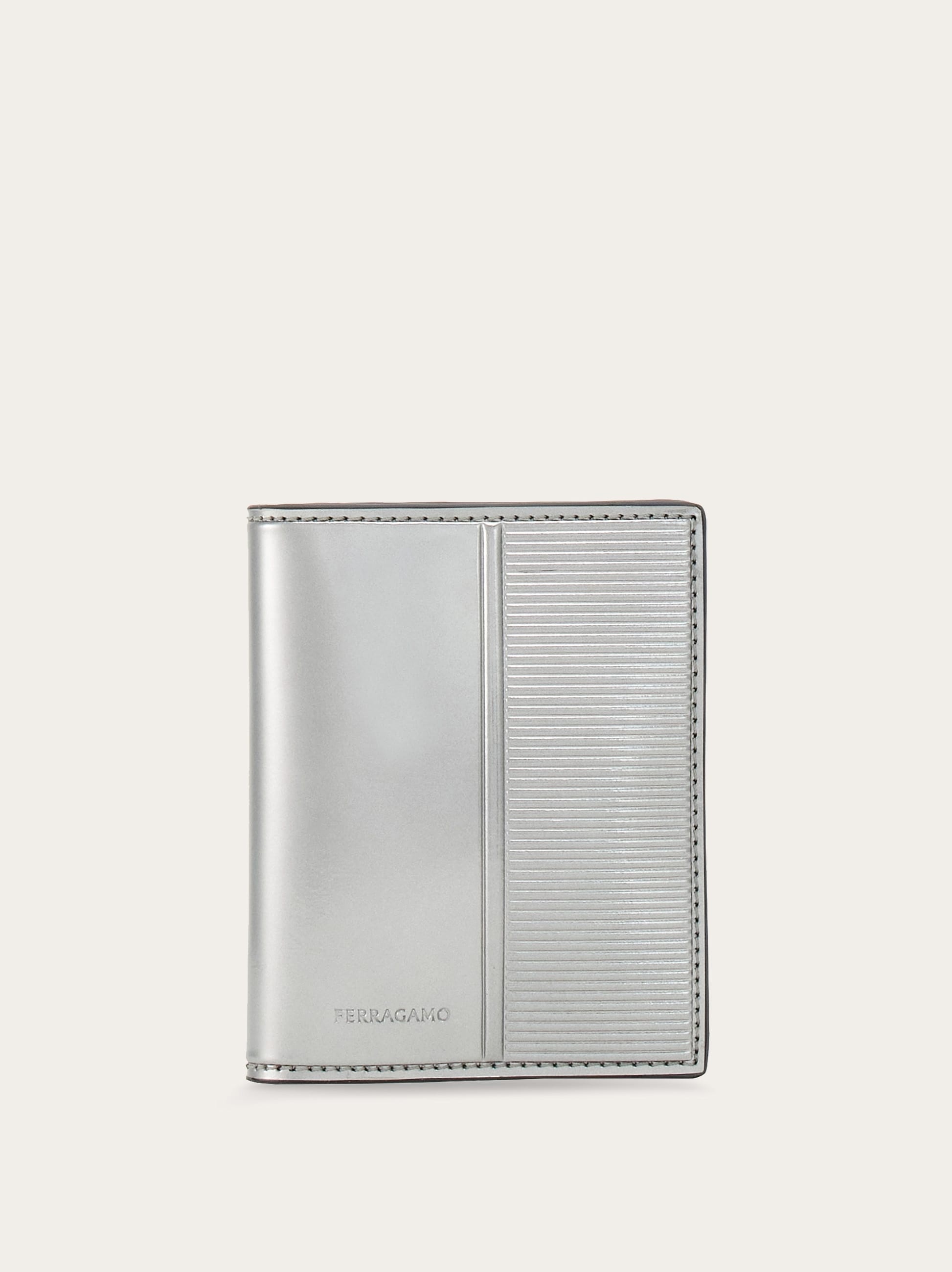 Credit card holder with knurled detailing - 1