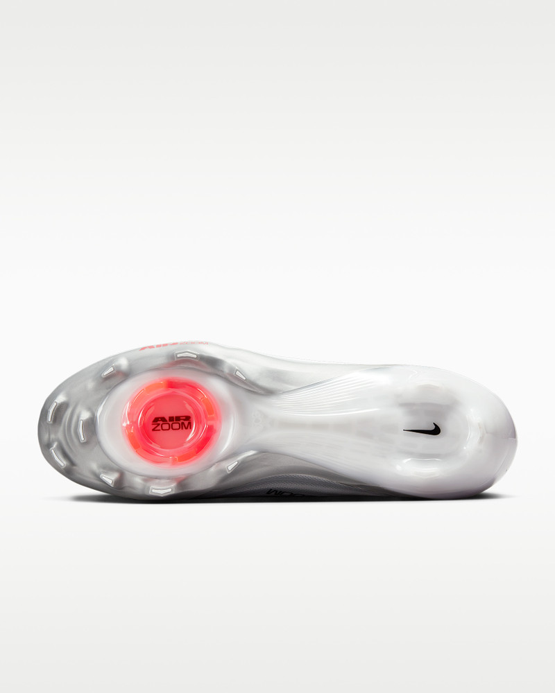 Nike Nike Vapor Pro 1 Football Cleats outlook