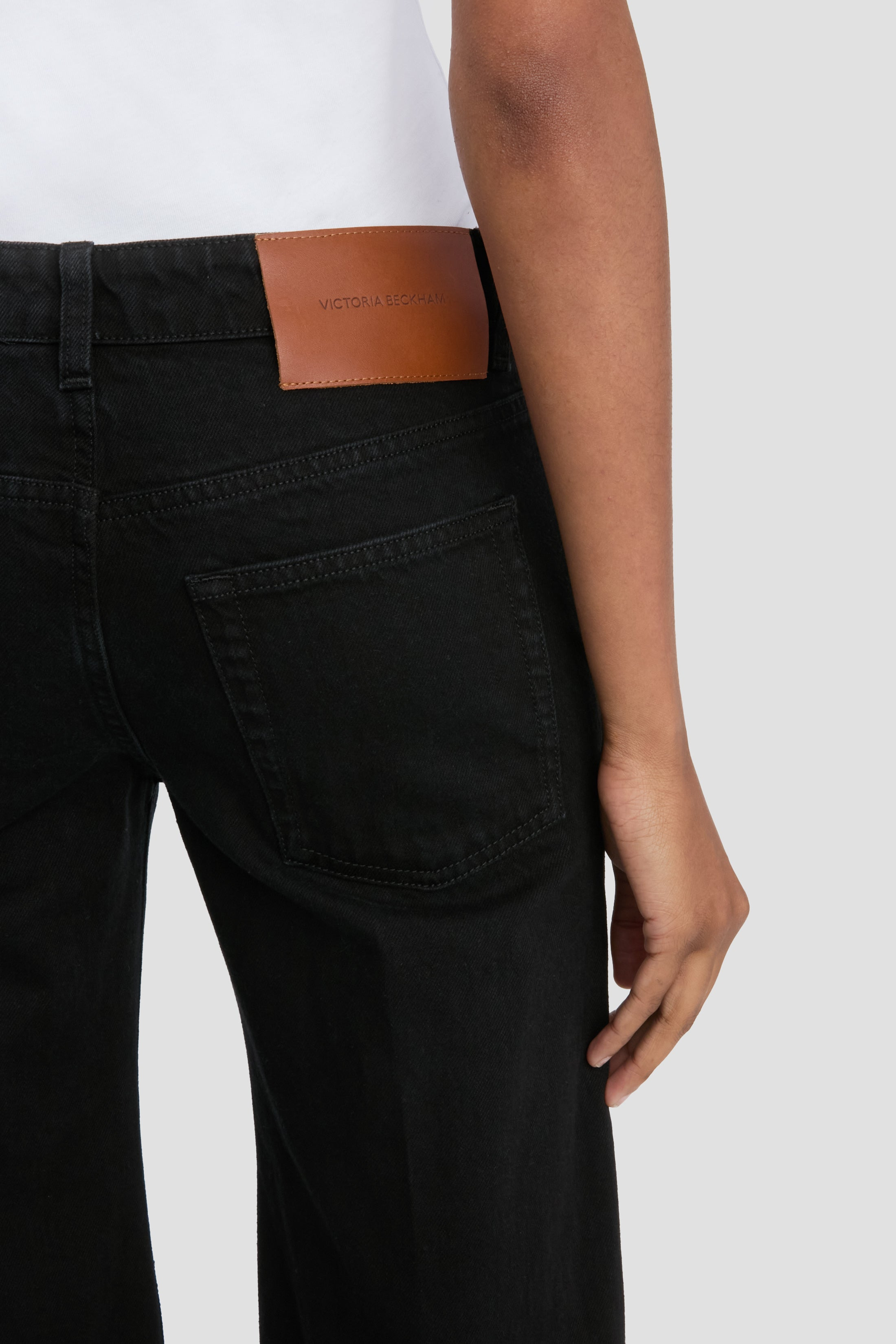 Gigi Low Waist Straight Leg Jean In Washed Black - 6