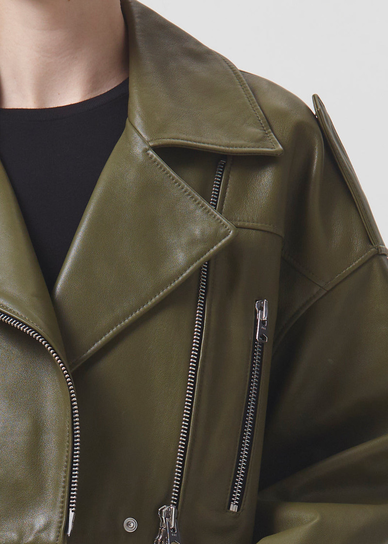 REMI CROPPED LEATHER BIKER JACKET IN GRASS 5