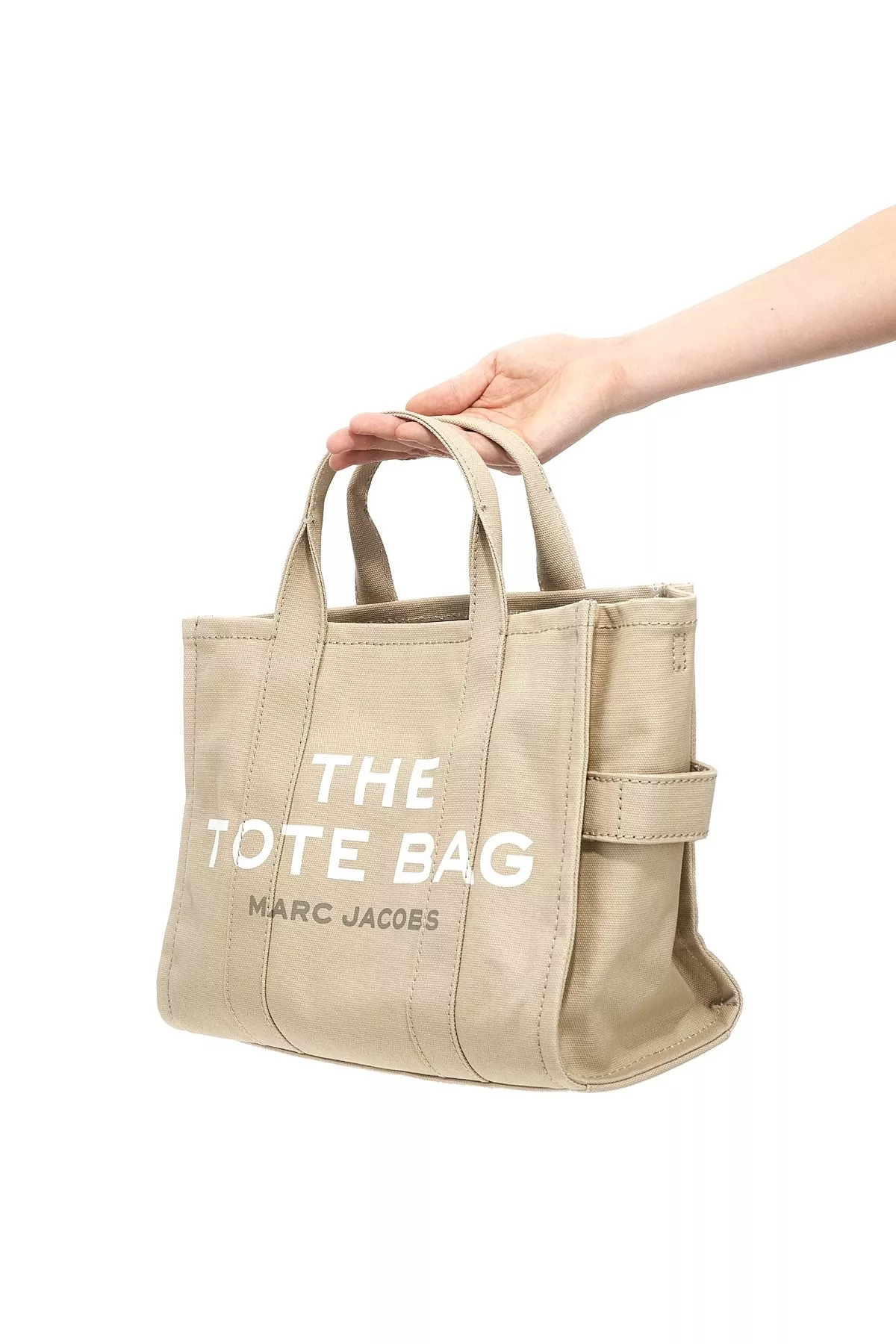 Shopping 'The Canvas Medium Tote' - 2