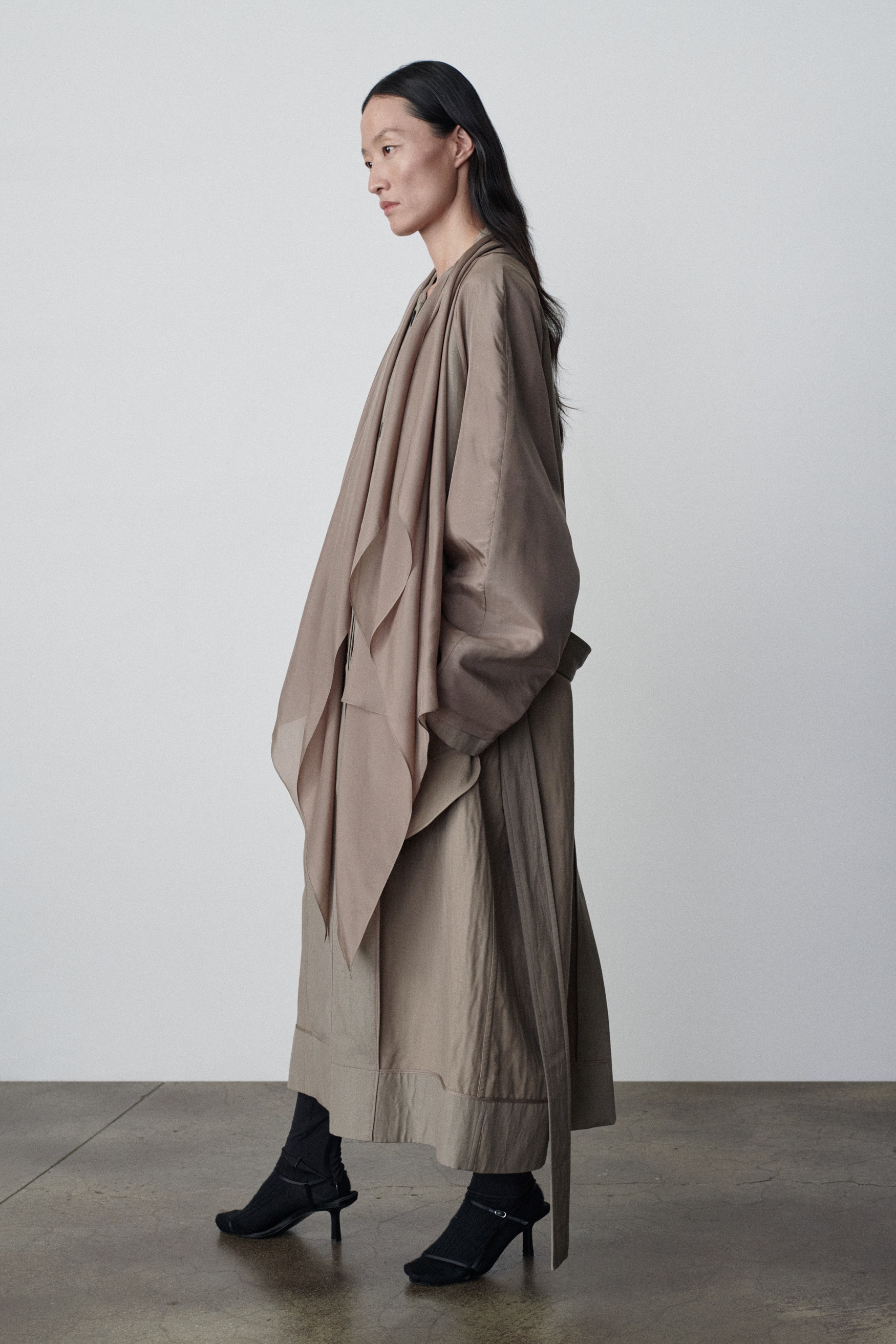 Evia Coat in Silk - 3
