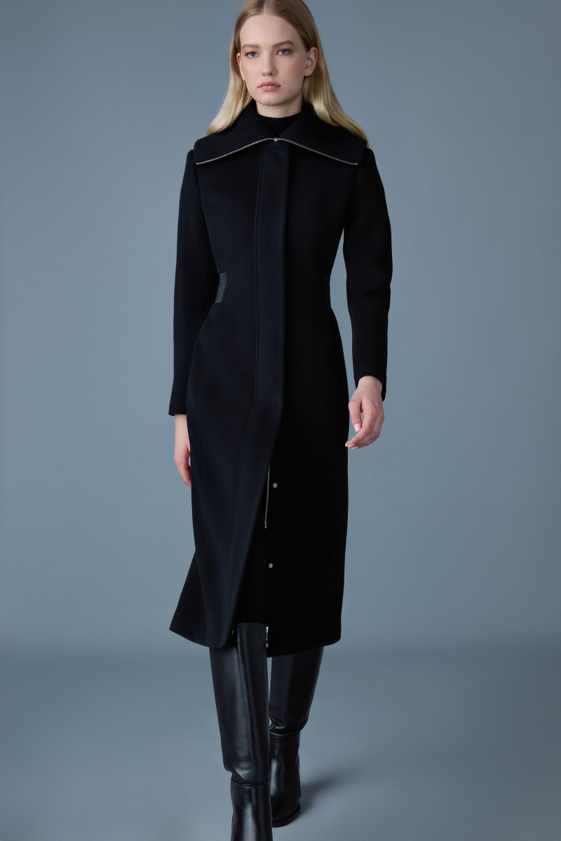 CLARICE Double-face wool coat with smocked detailing 5