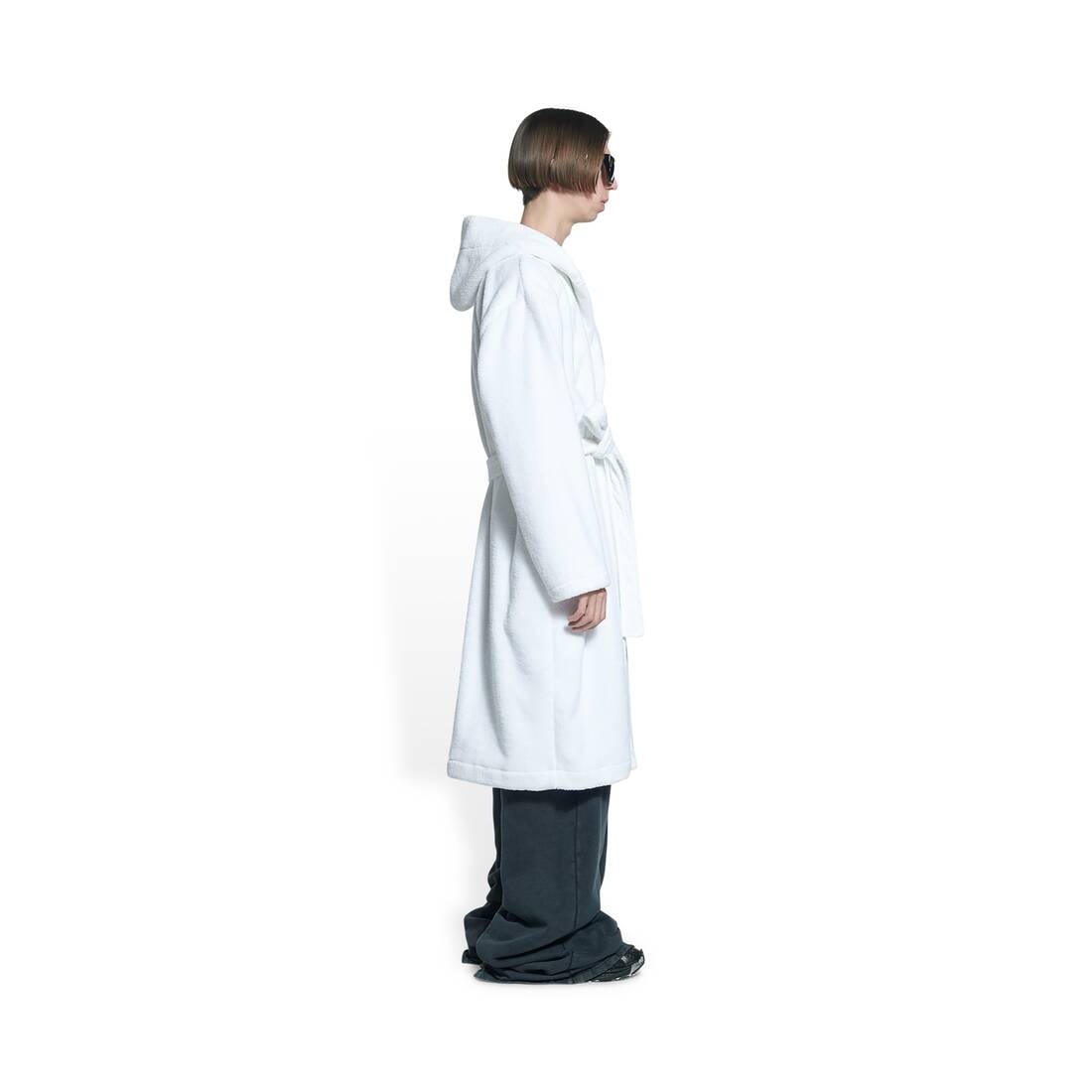 Men's Cities Saint Tropez Hooded Bathrobe in White - 2