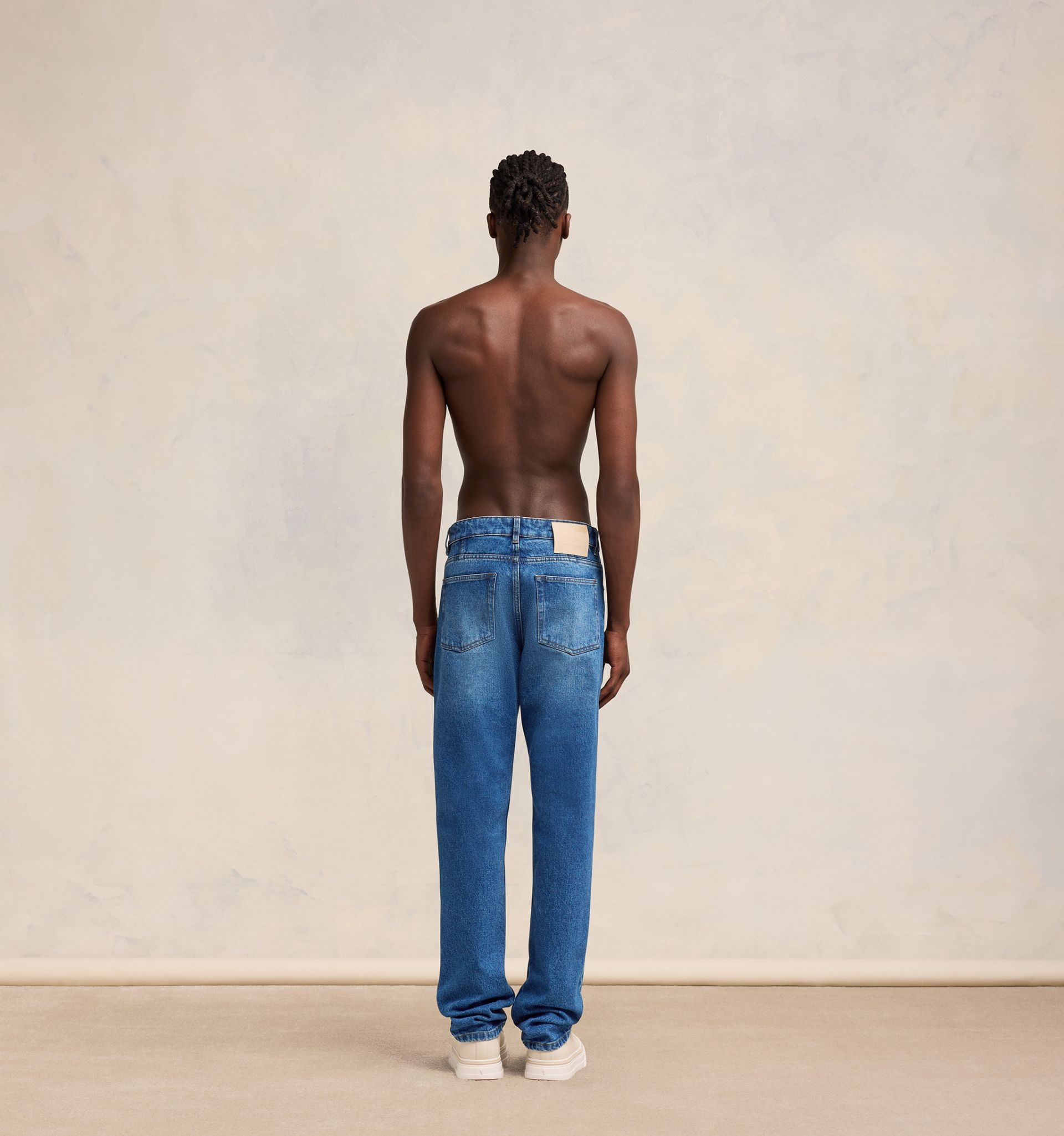 Classic Fit Jeans - 5