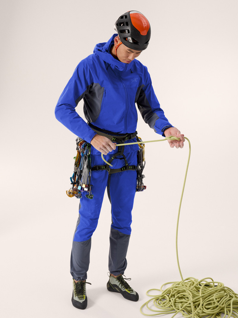 Arc'teryx Serratus Hoody outlook