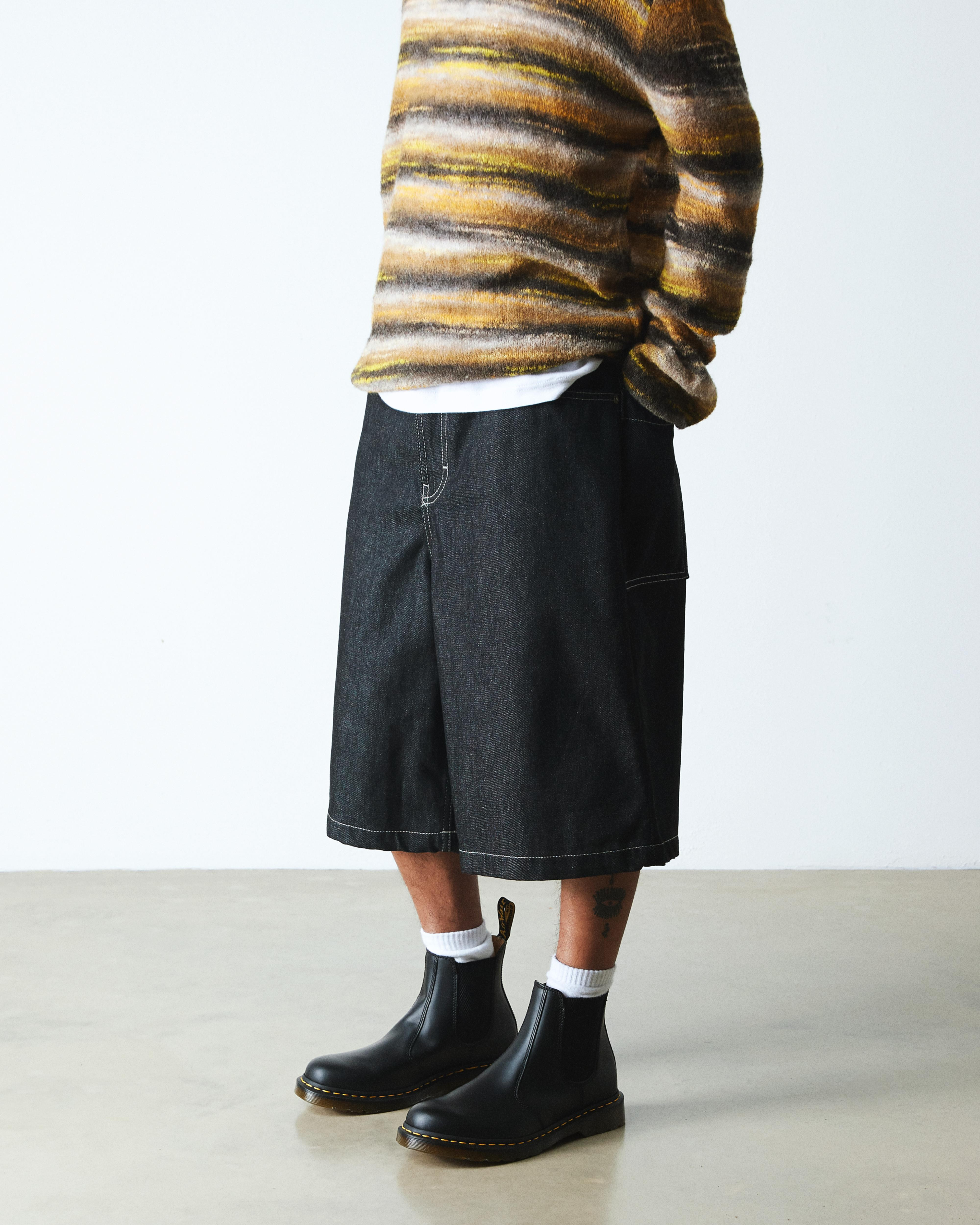 2976 Yellow Stitch Smooth Leather Chelsea Boots - 3