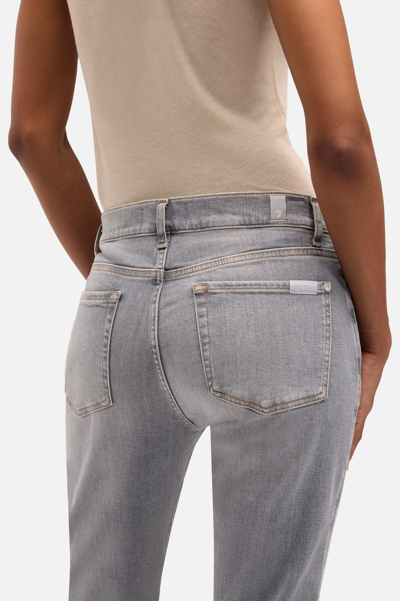 RELAXED SKINNY in Slim Illusion 4