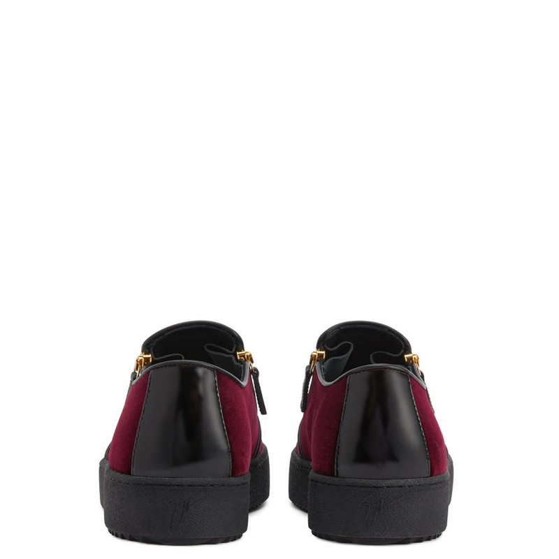 Giuseppe Zanotti Gz-kobe outlook