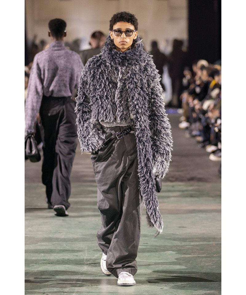 Bleached Shaggy Knit Sweater 11