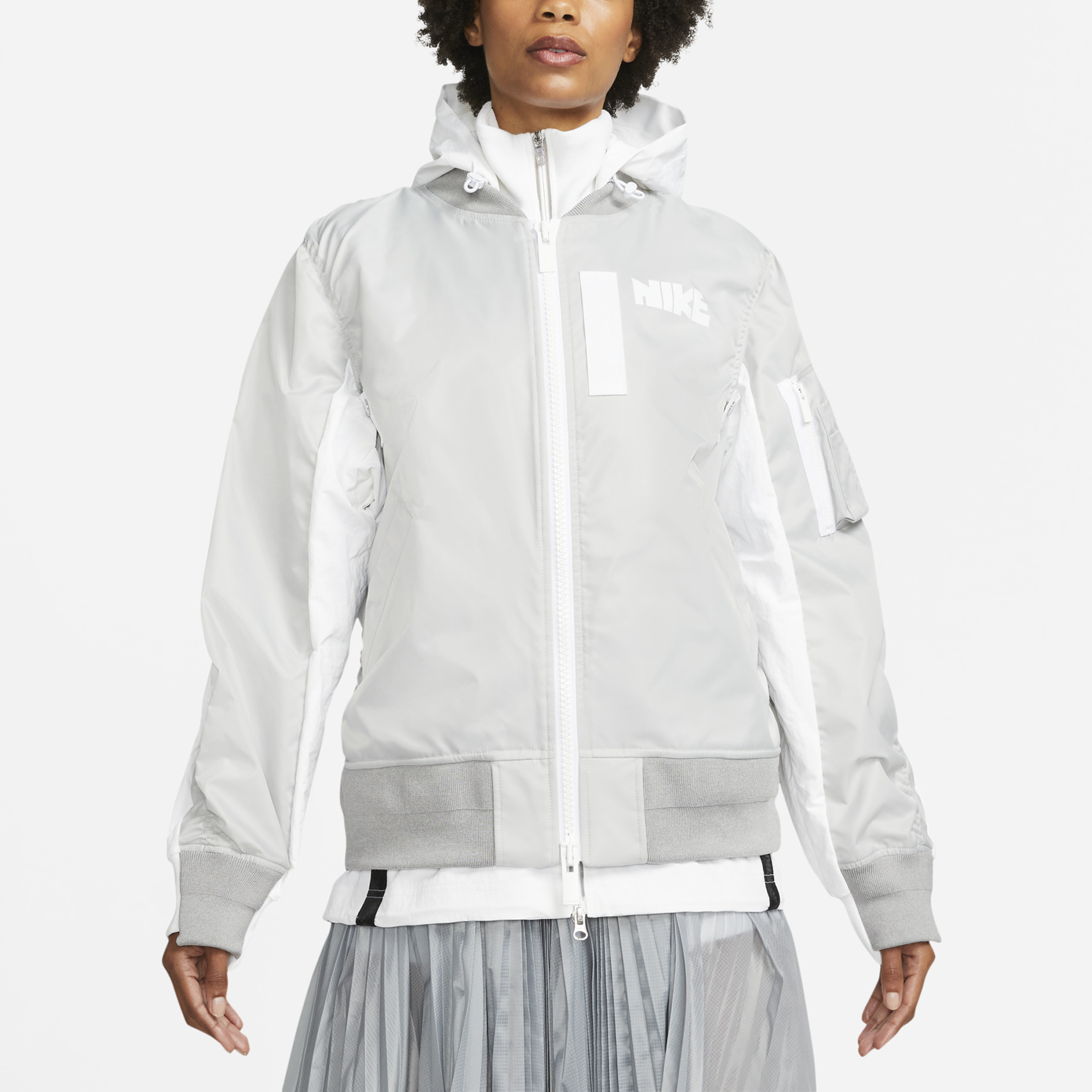(WMNS) Nike x Sacai Layered Bomber Jacket 'Grey Fog' CV5686-097 - 4