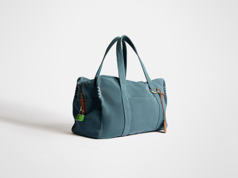 WEEKENDER CANVAS TOTE BAG IN MID-BLUE 3