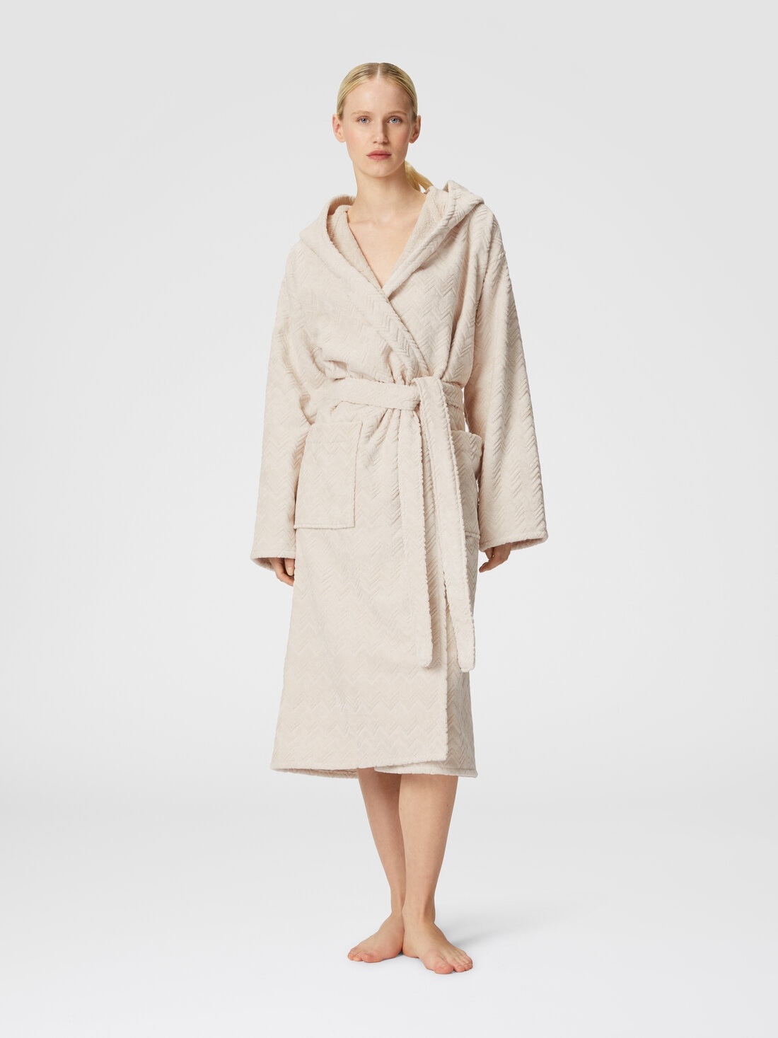 Chalk bathrobe in cotton terry with zigzag pattern - 2