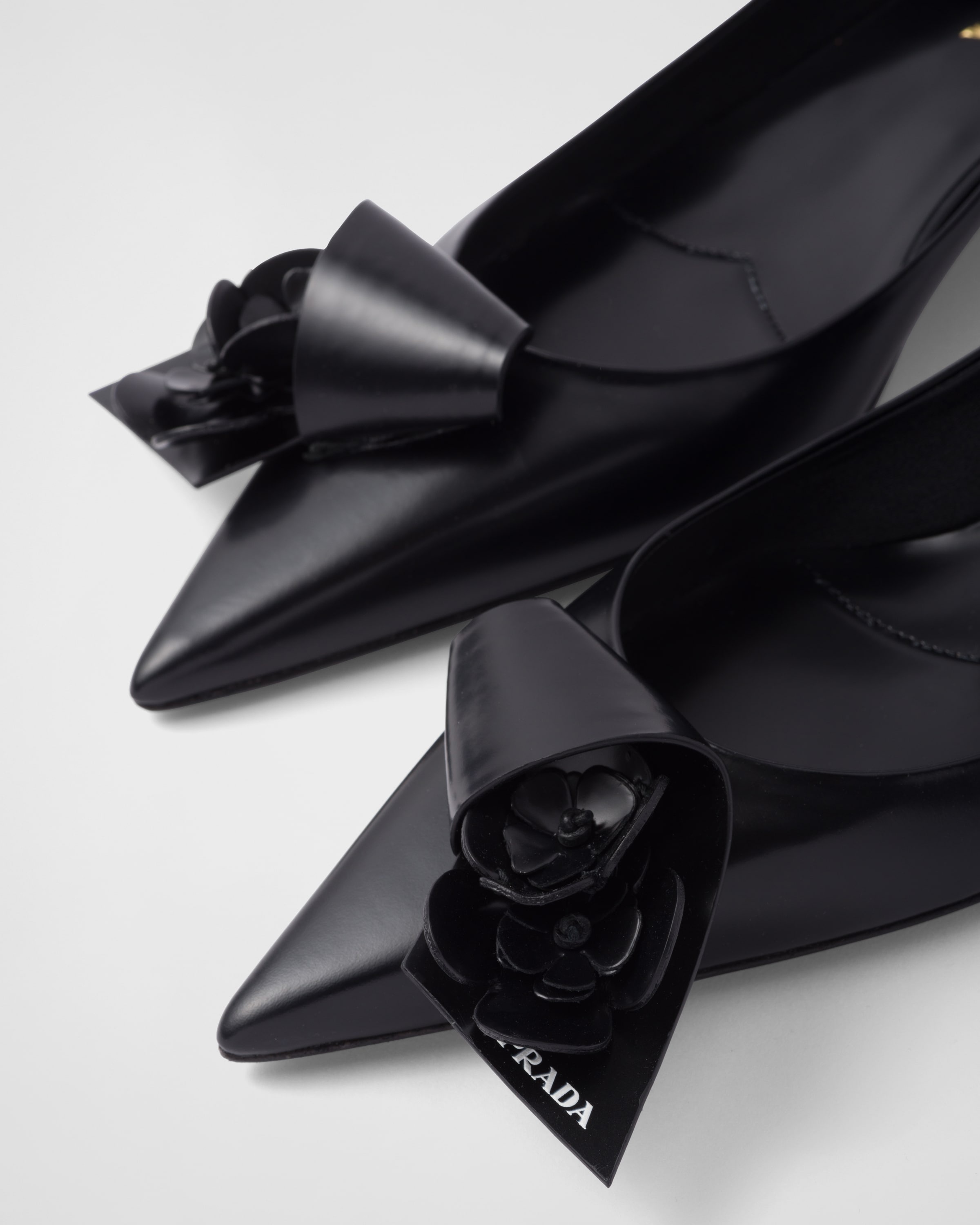 Brushed leather pumps - 6